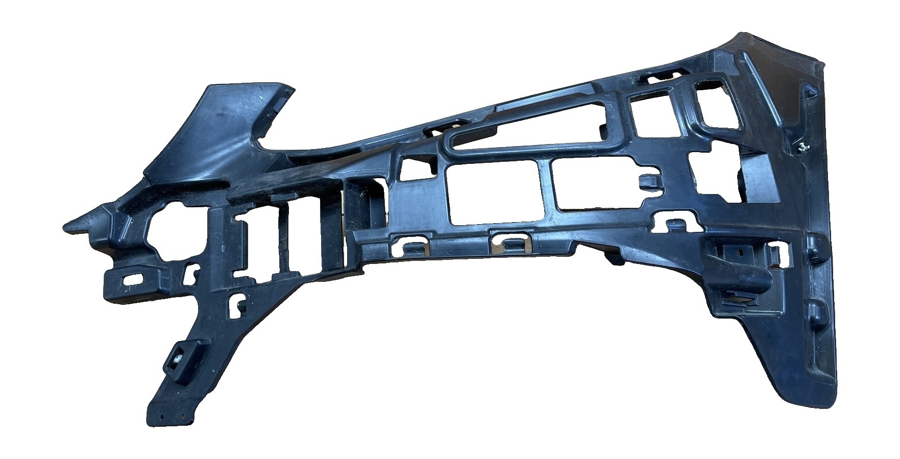MERCEDES C-KLASA IV W205 2014-2021 bumper bracket front left A2058850565