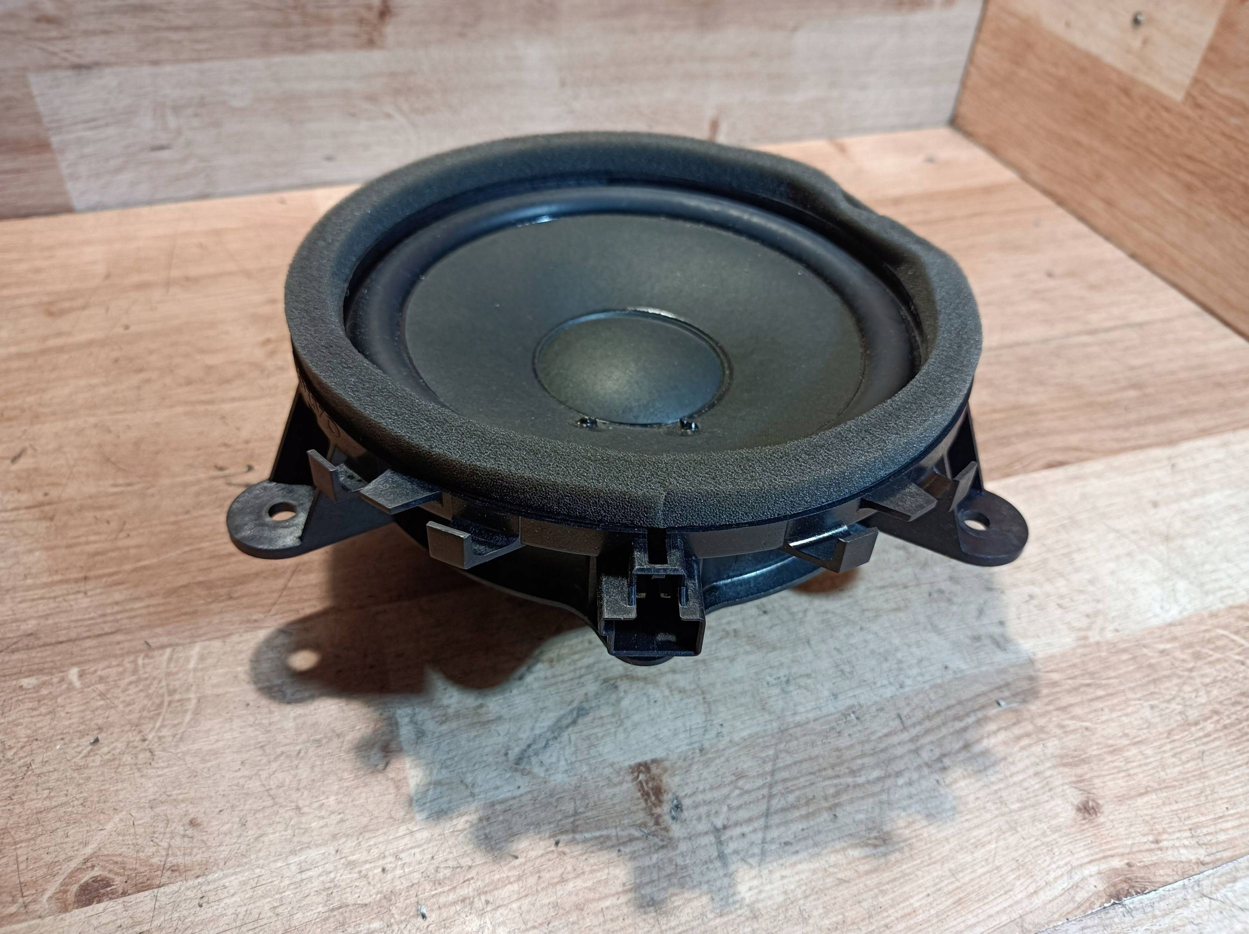 speaker door przednich Volvo V40 d2 2014 30657445