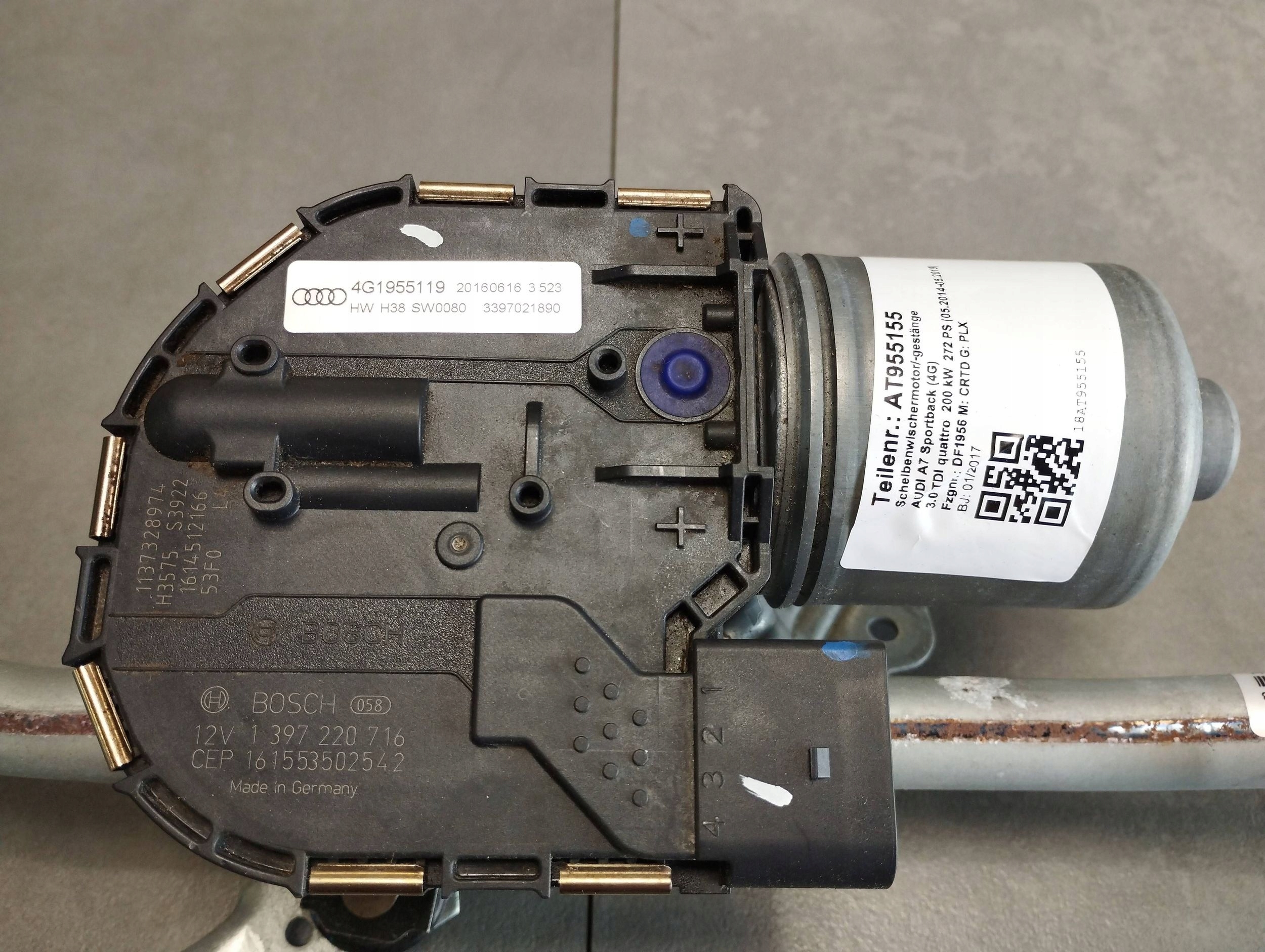 Audi A7 4G 2016 wiper mechanism front 4G1955023C