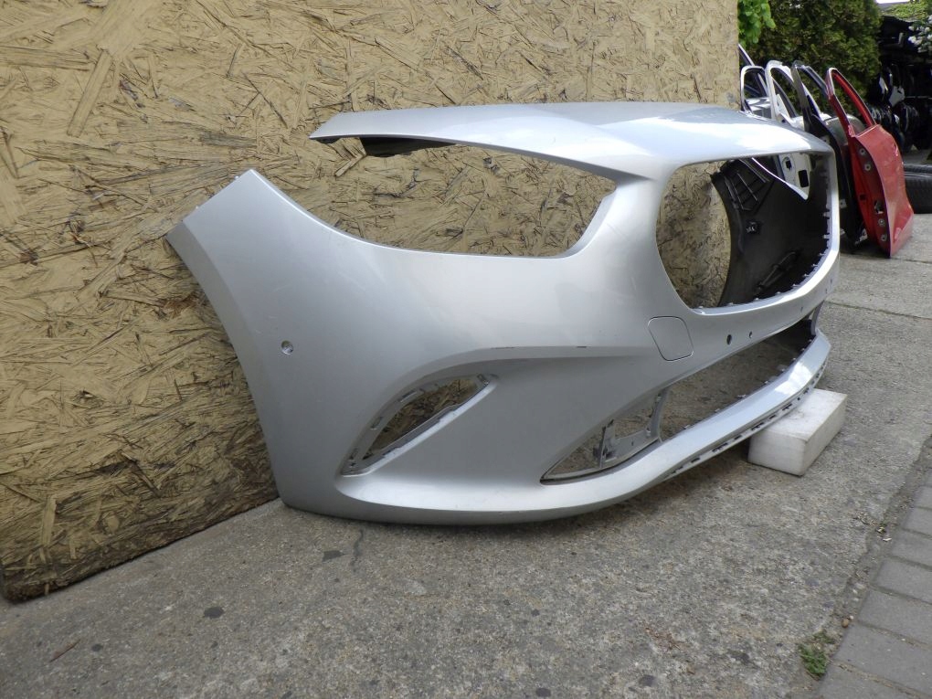 MERCEDES B KLASA 247 W247 18- Frontstoßstange
