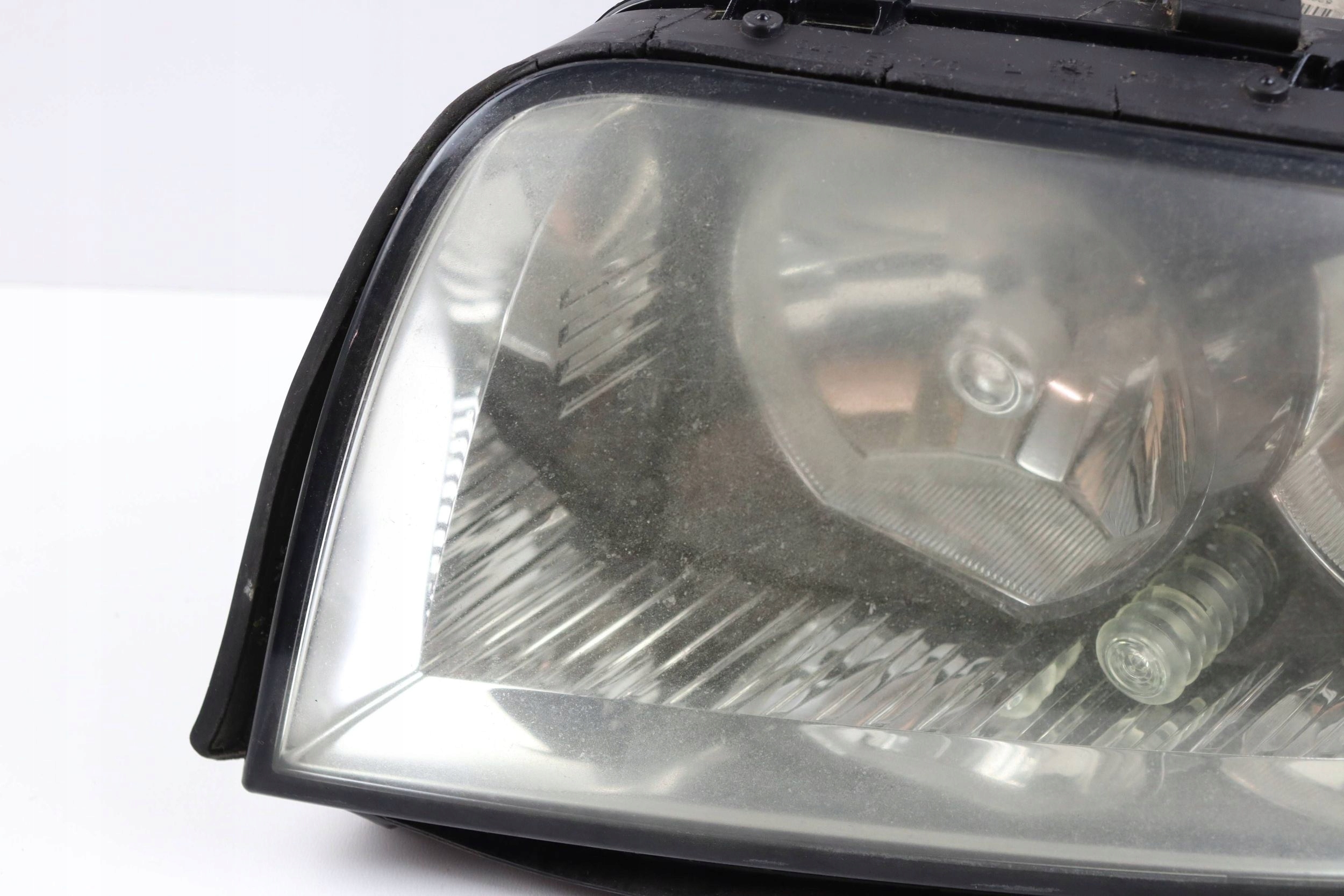 AUDI A2 light front left front 8Z0941003H EUROPA