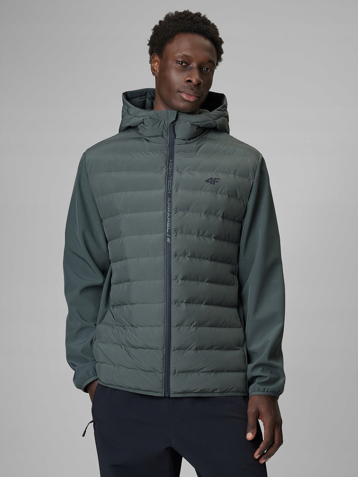 4F Pánská Zelená Bunda S Pravidelnou Hydrofobní Úpravou