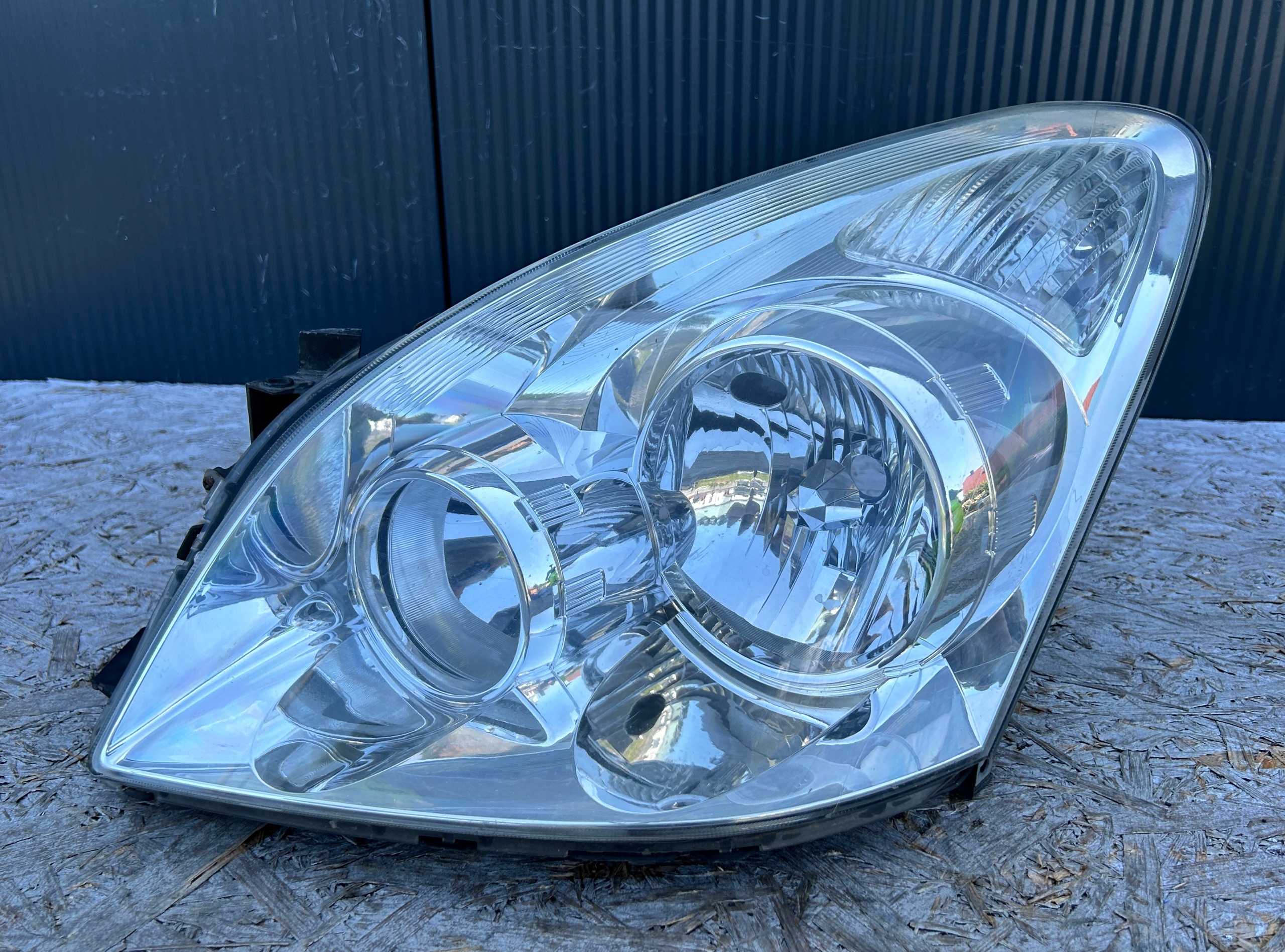 light left front front TOYOTA COROLLA VERSO II LIFT