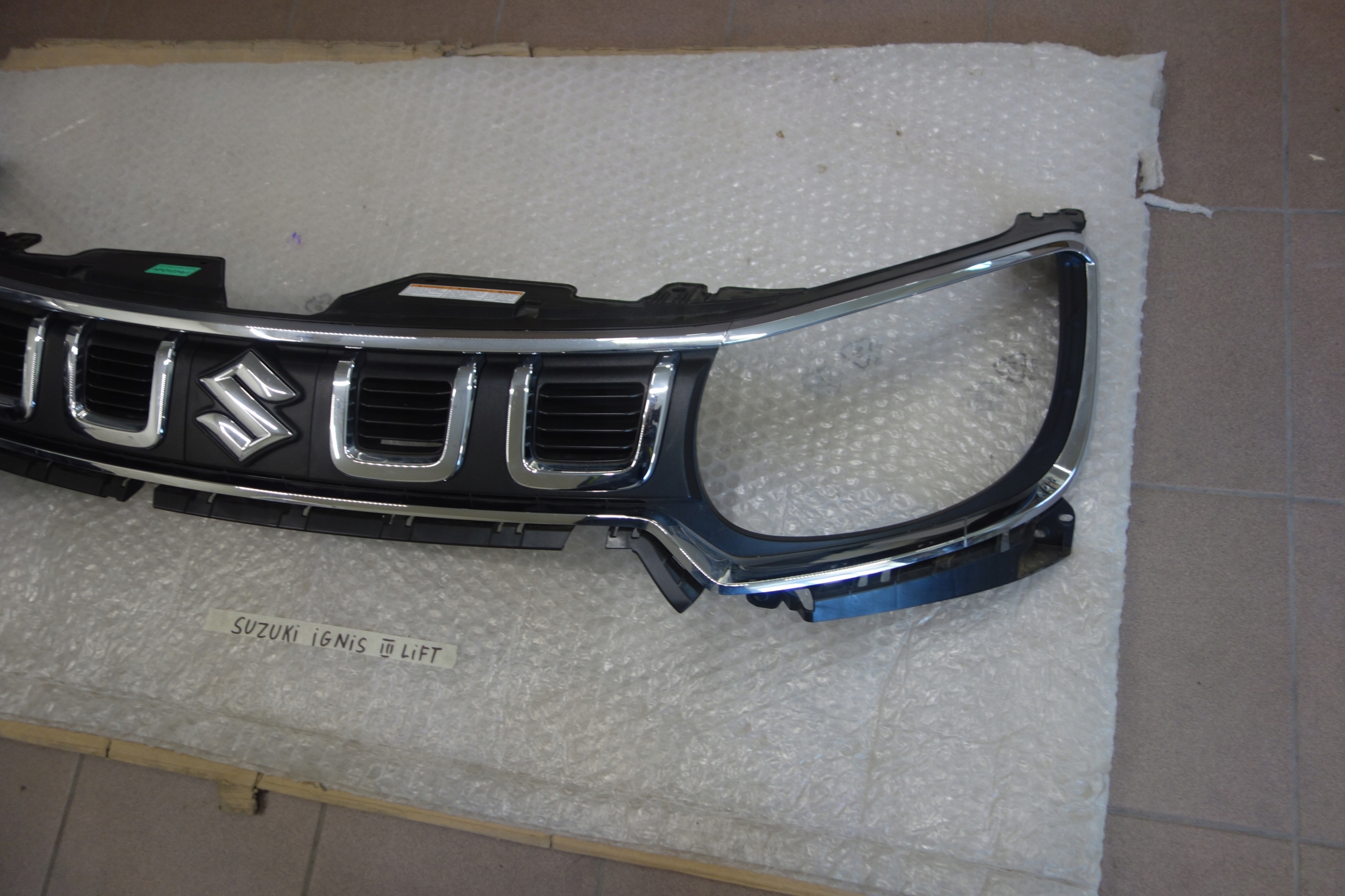 Suzuki Ignis I FH Kühlergrill FRONTGRILL Kühlergitter 7211173S0ORG - Thumbnail 2