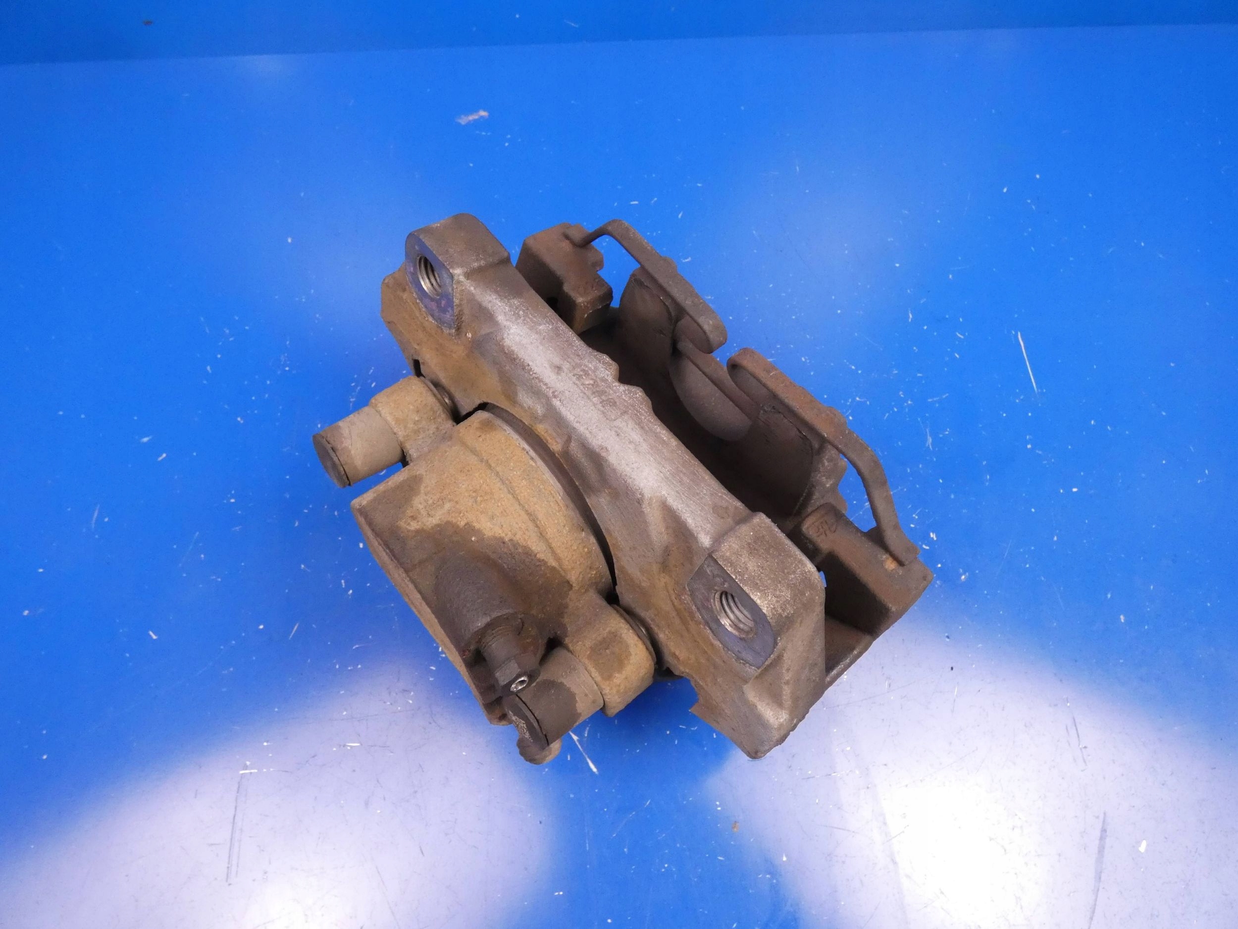 VOLVO V60 II S60 III 18- caliper brake left front front