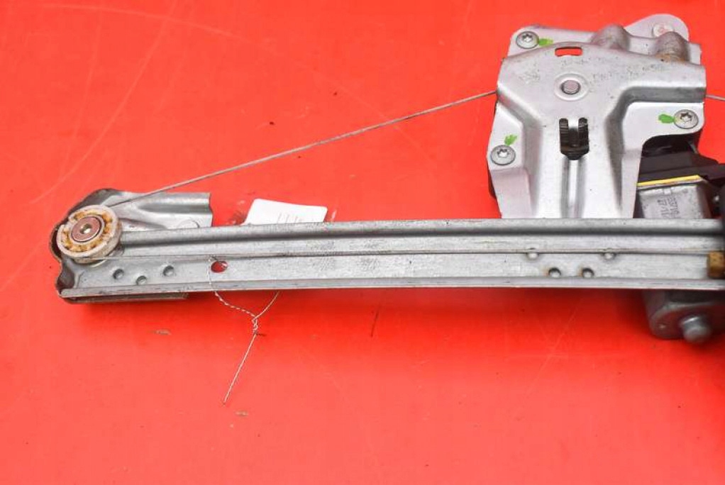 window regulator left front EU 807213282R DACIA SANDERO 2 II 13-16