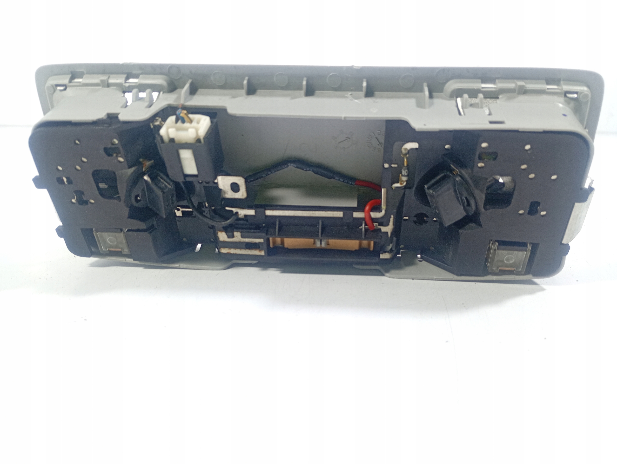 Mazda 6 VI 02-08 OSWIETLENIE cabs light inner SUFITOWA