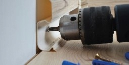 KORNER SIENA 8 cm BIAŁA LISTWA PRZYPODŁOGOWA Materiał PCV