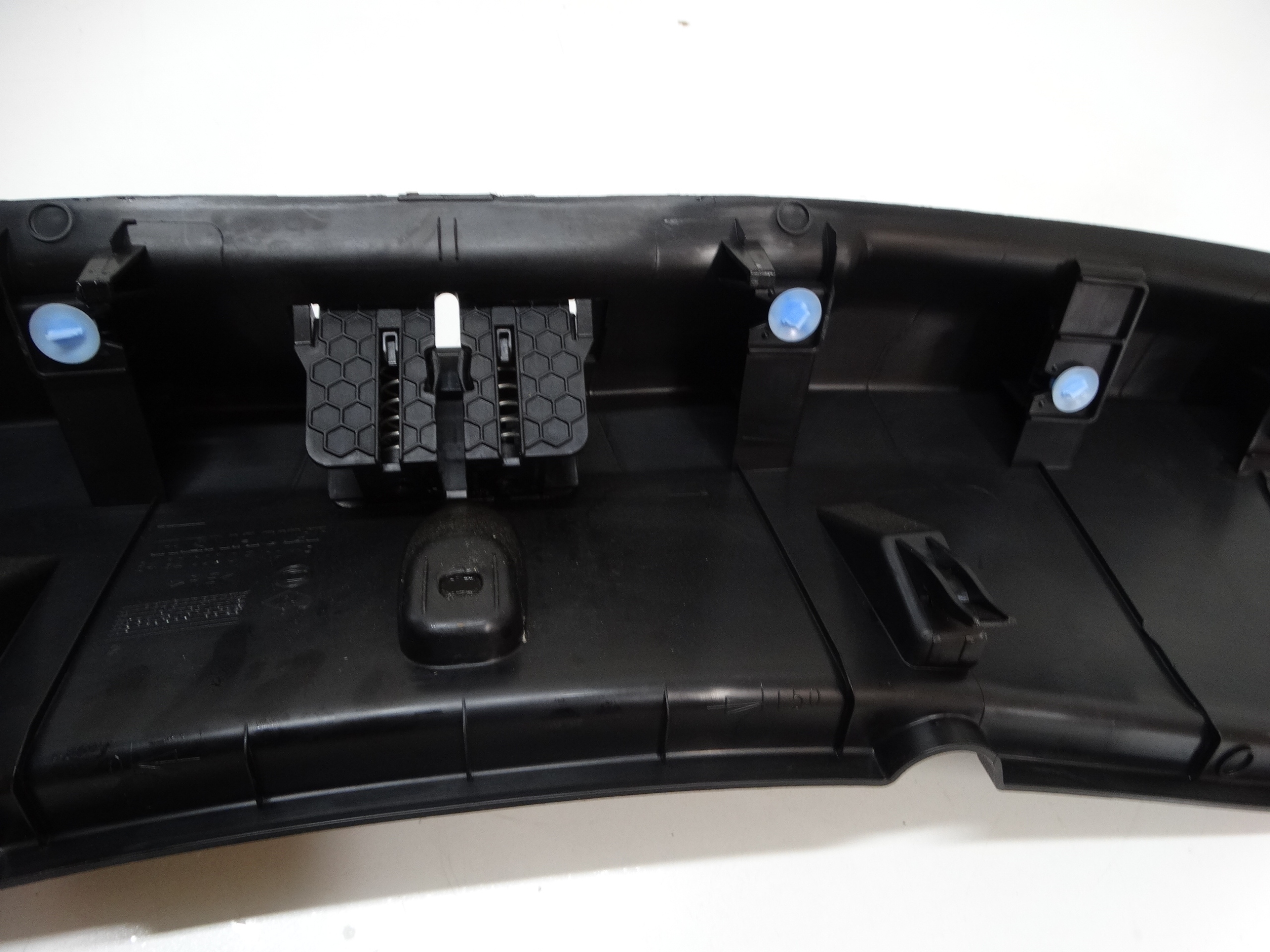 cover of the threshold boot RENAULT LAGUNA III