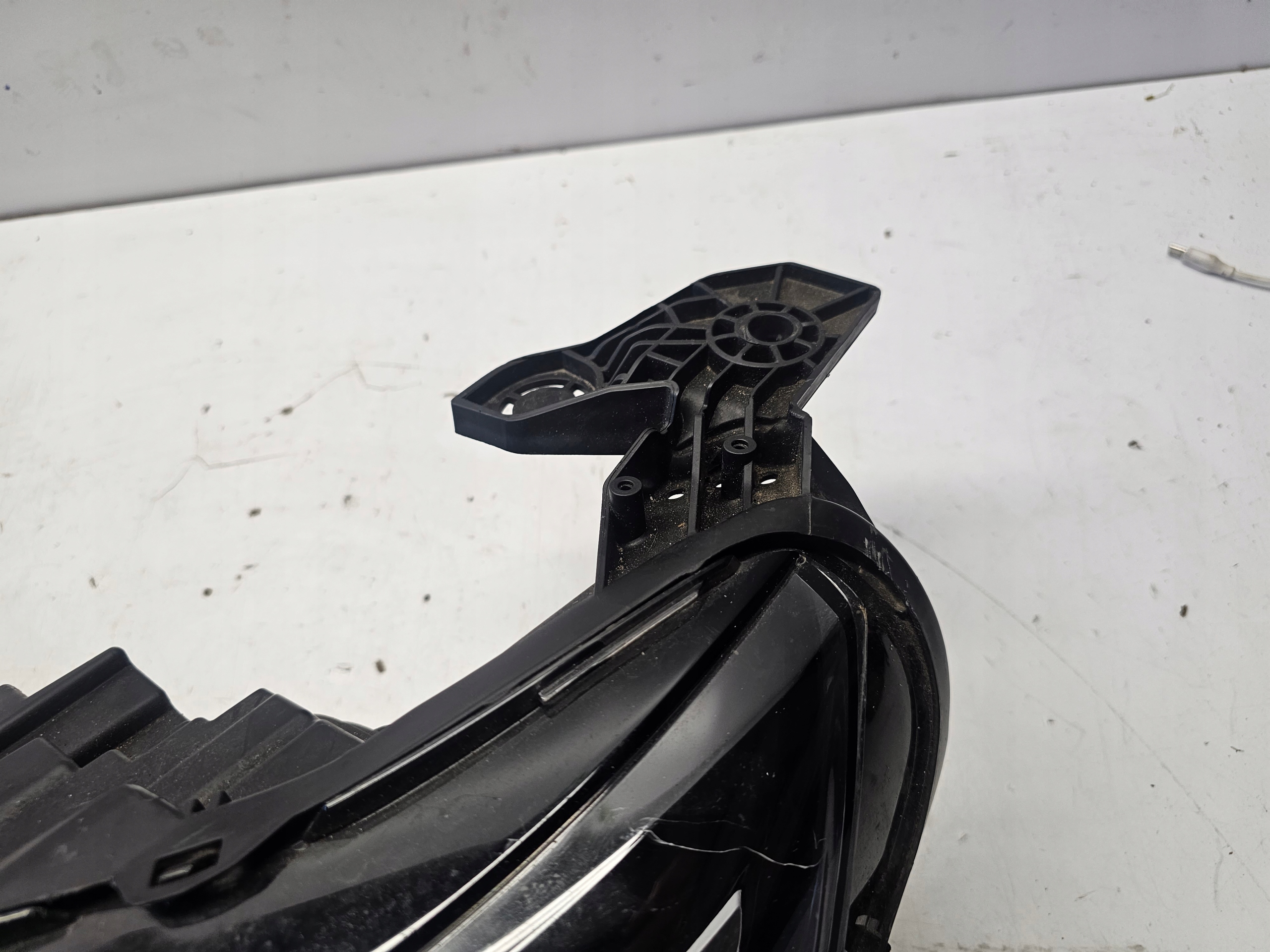 OPEL CORSA F REFLEKTOR light left front left front ZWYKLA EUROPA