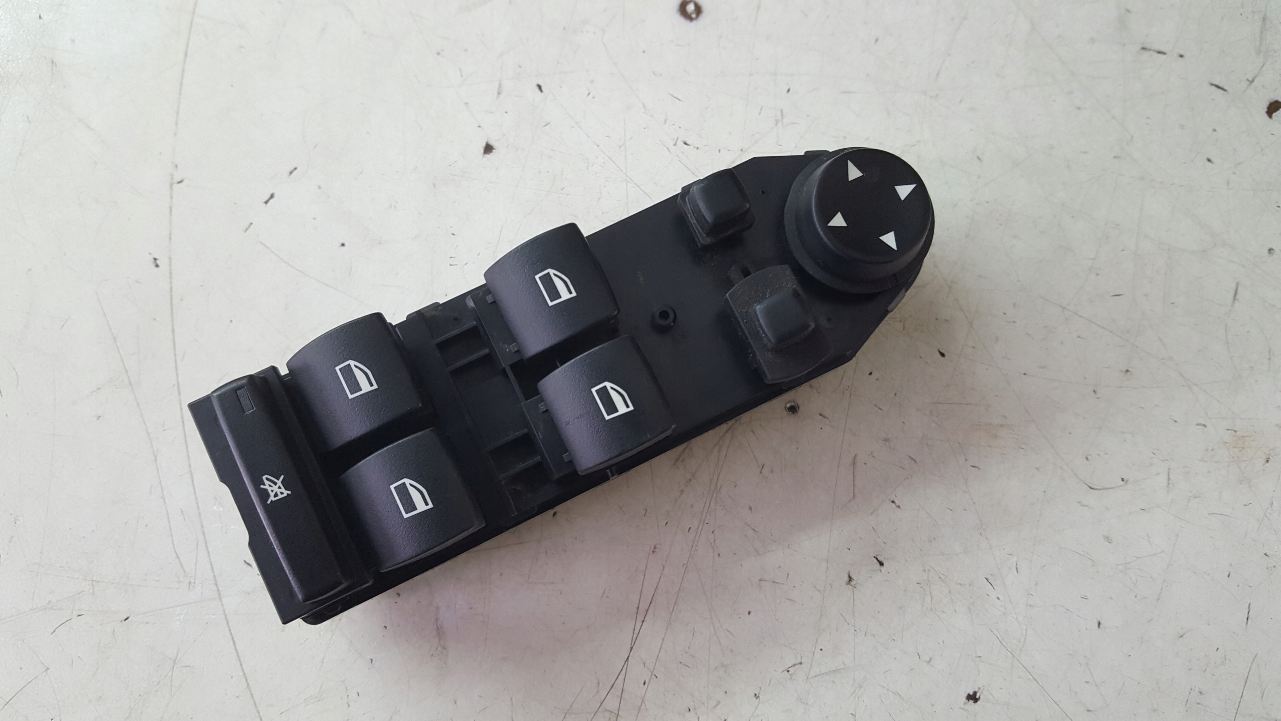 Panel Vitre 6951909 BMW E61 LIFT