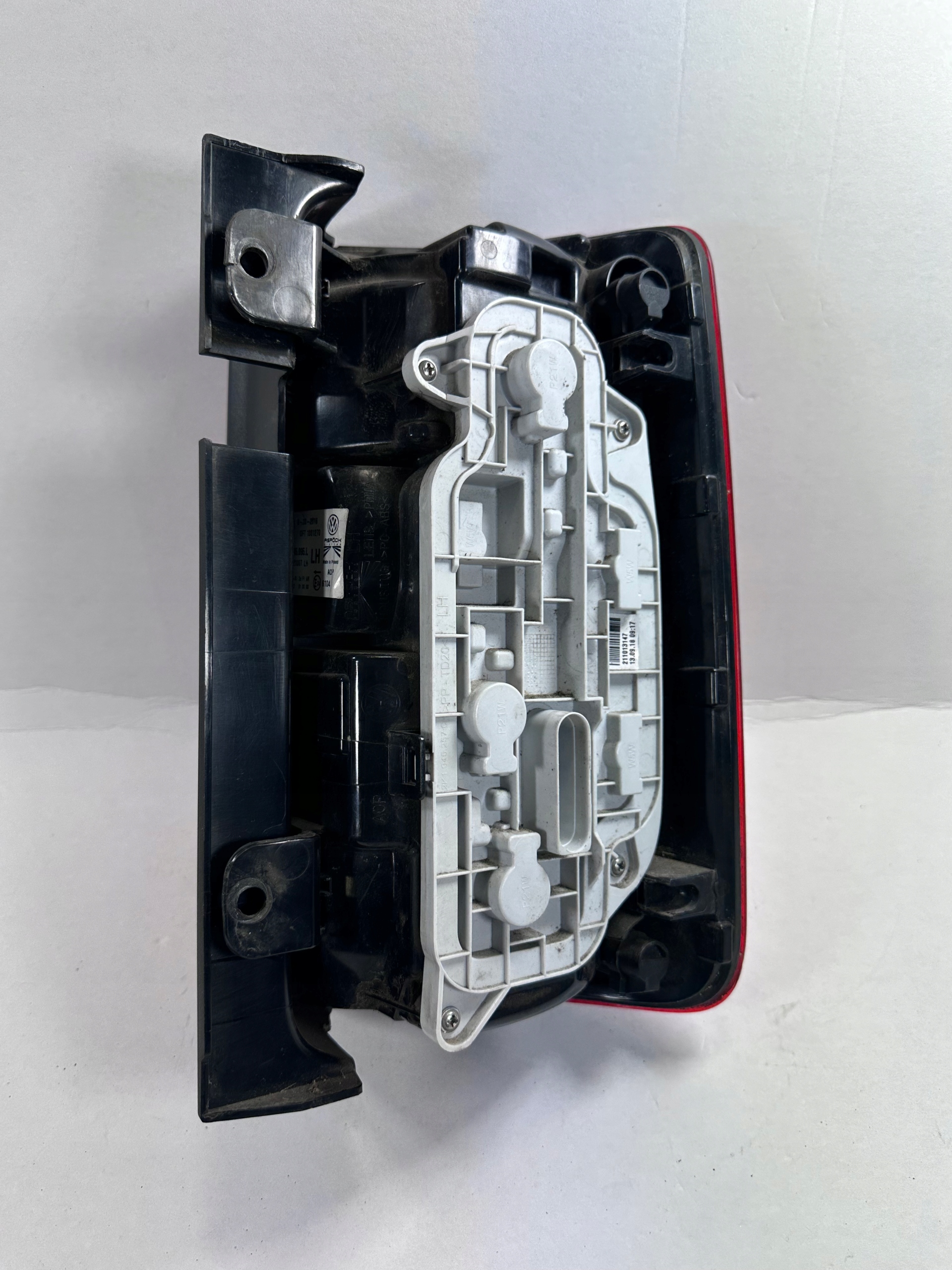 CADDY 2K5 LAMPA LEWA TYLNA TYŁ SKRZYDEŁKA 2K1945095L Numer katalogowy części 2K1945095L bocian_teile