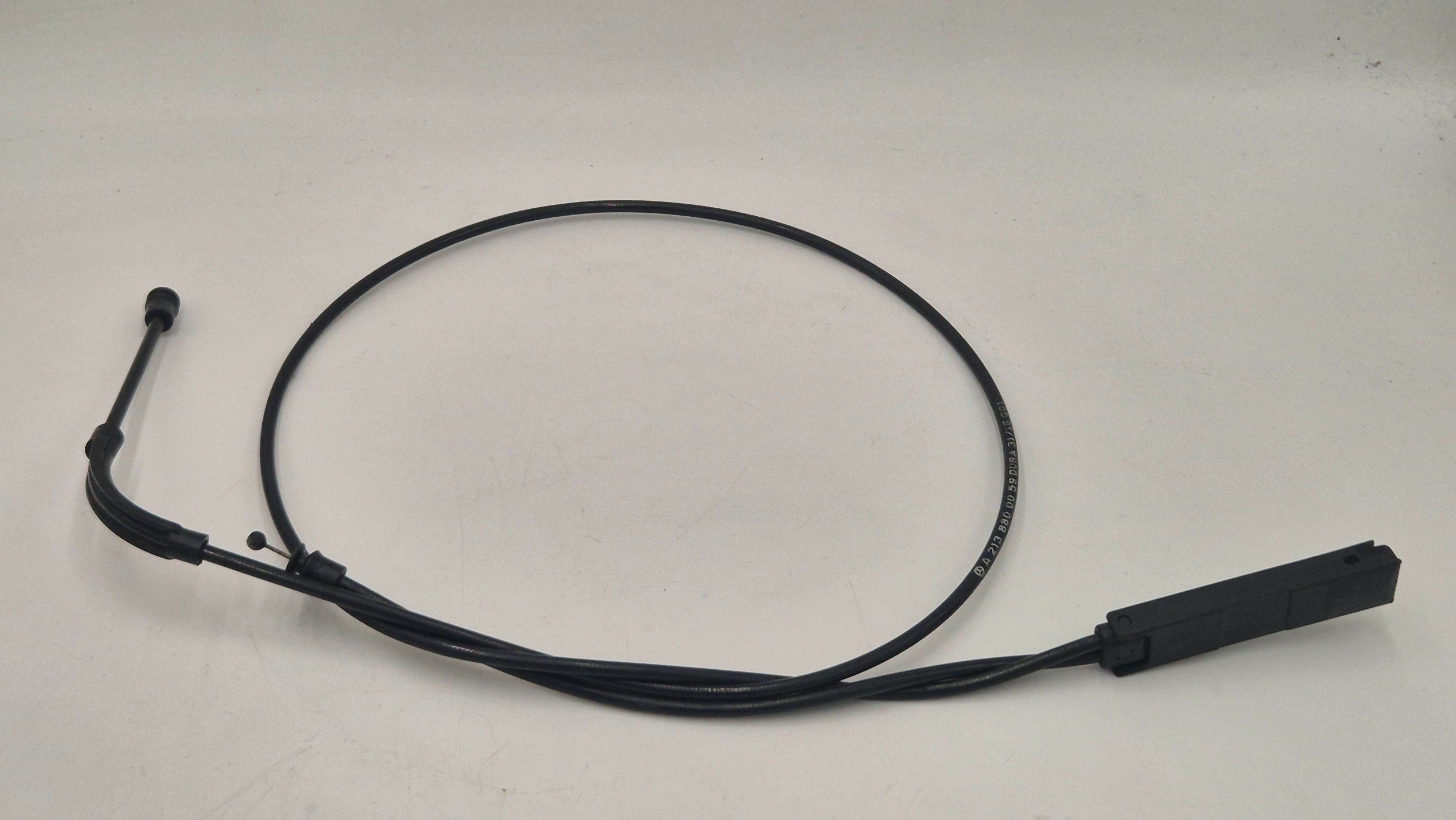 Câble Levier du capot MERCEDES W213 2138800059 Original
