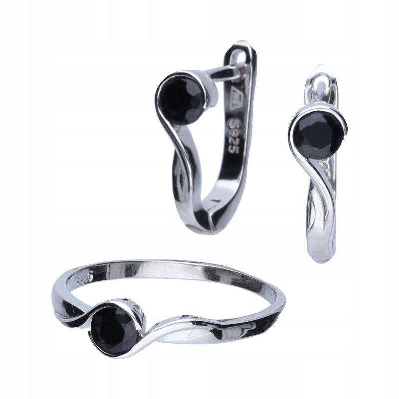 Stříbrný komplet 925 náušnice a prstýnek vel. 18 s černým zirkonem