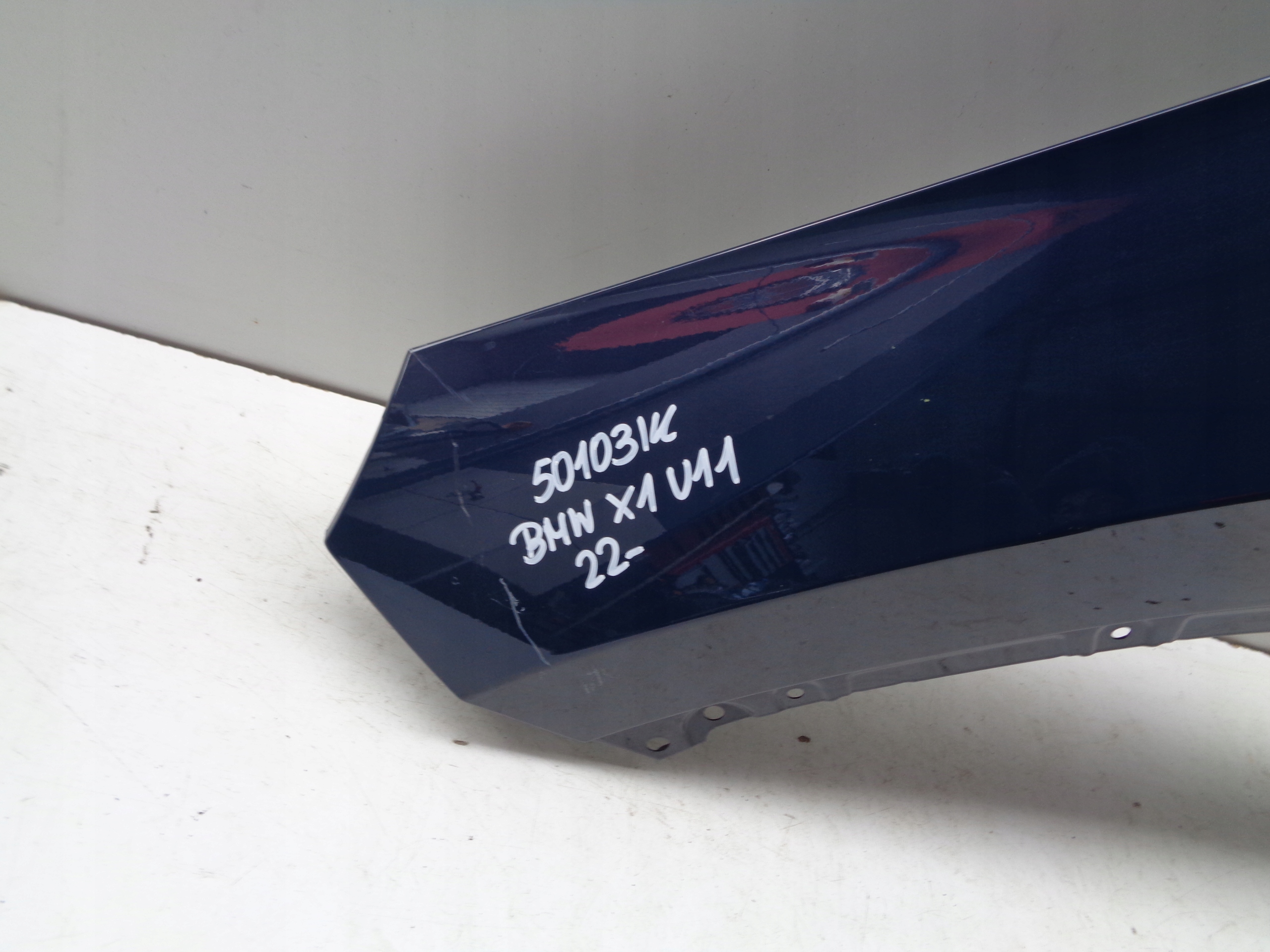 fender left front BMW X1 U11 22- NR 50103