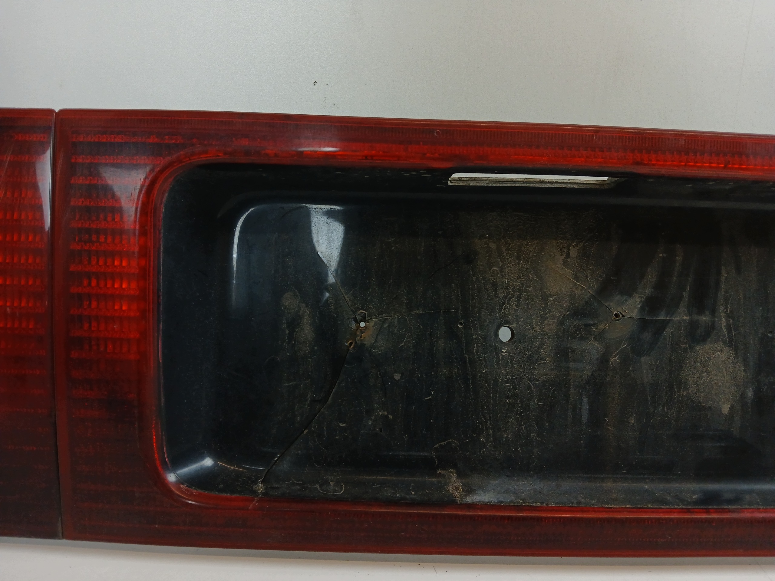 VW SHARAN and cap bonnet boot