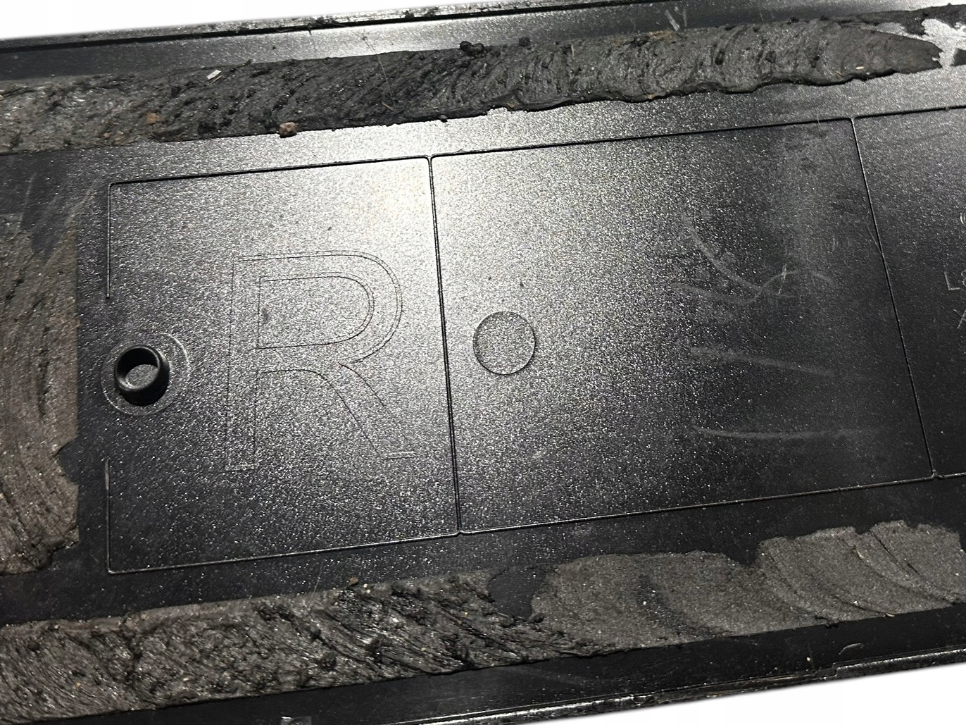 LAND ROVER DEFENDER side cover windows bocznej RH L8B2-254A42-AB