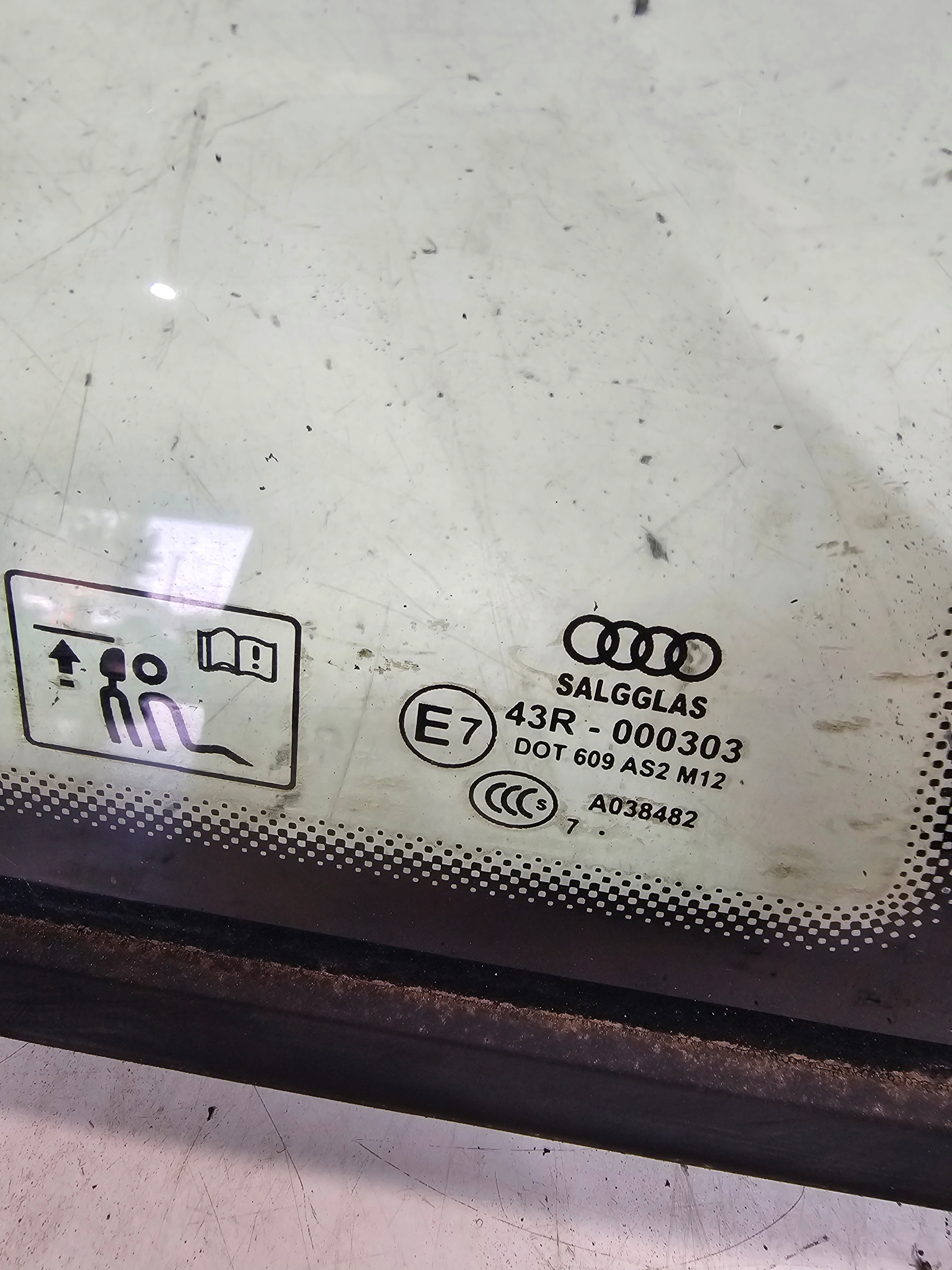 window bodywork right right rear part AUDI A5 8T COUPE 2007R