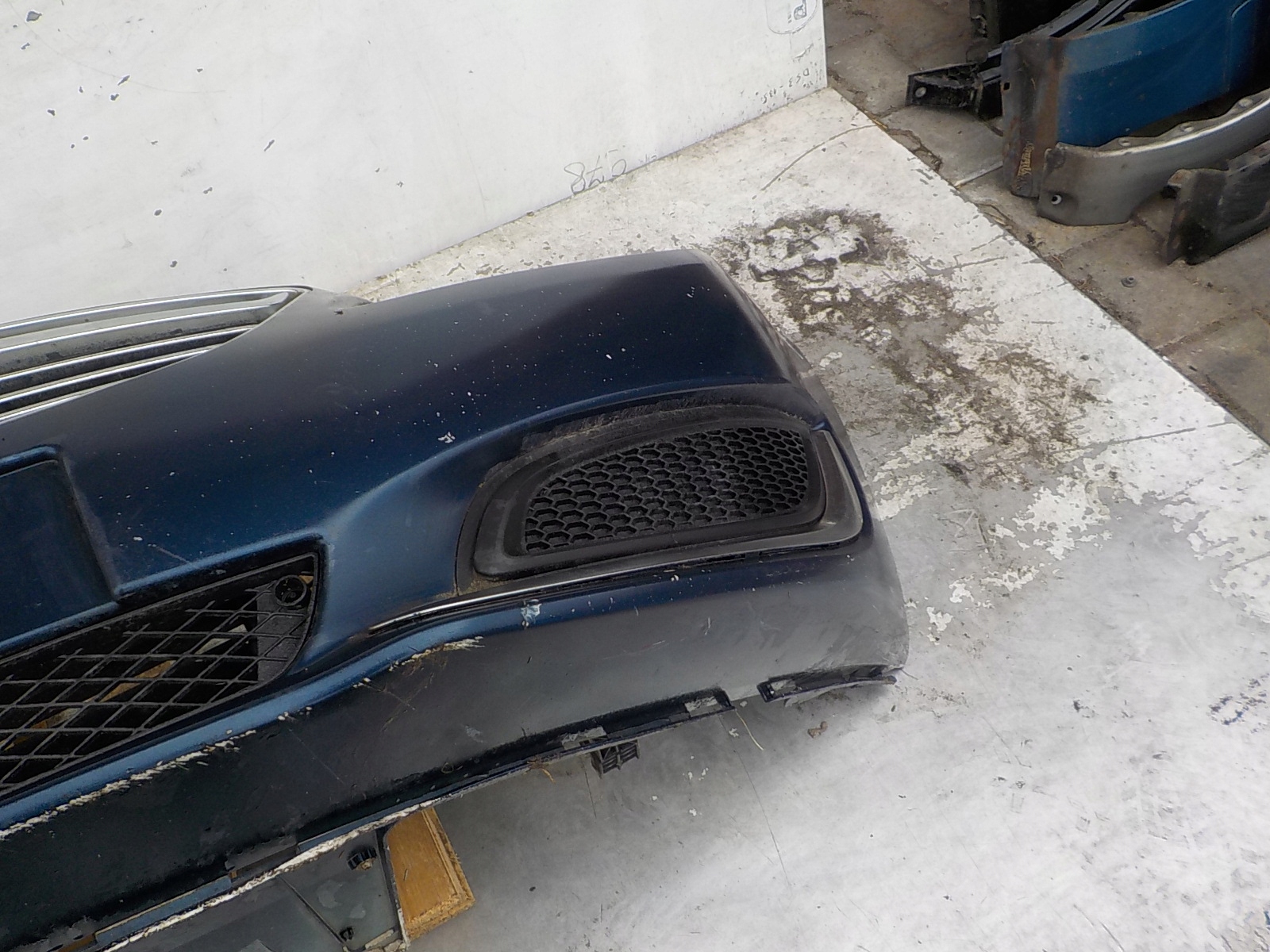 230 OPEL INSIGNIA A LIFT below PDC bumper front front