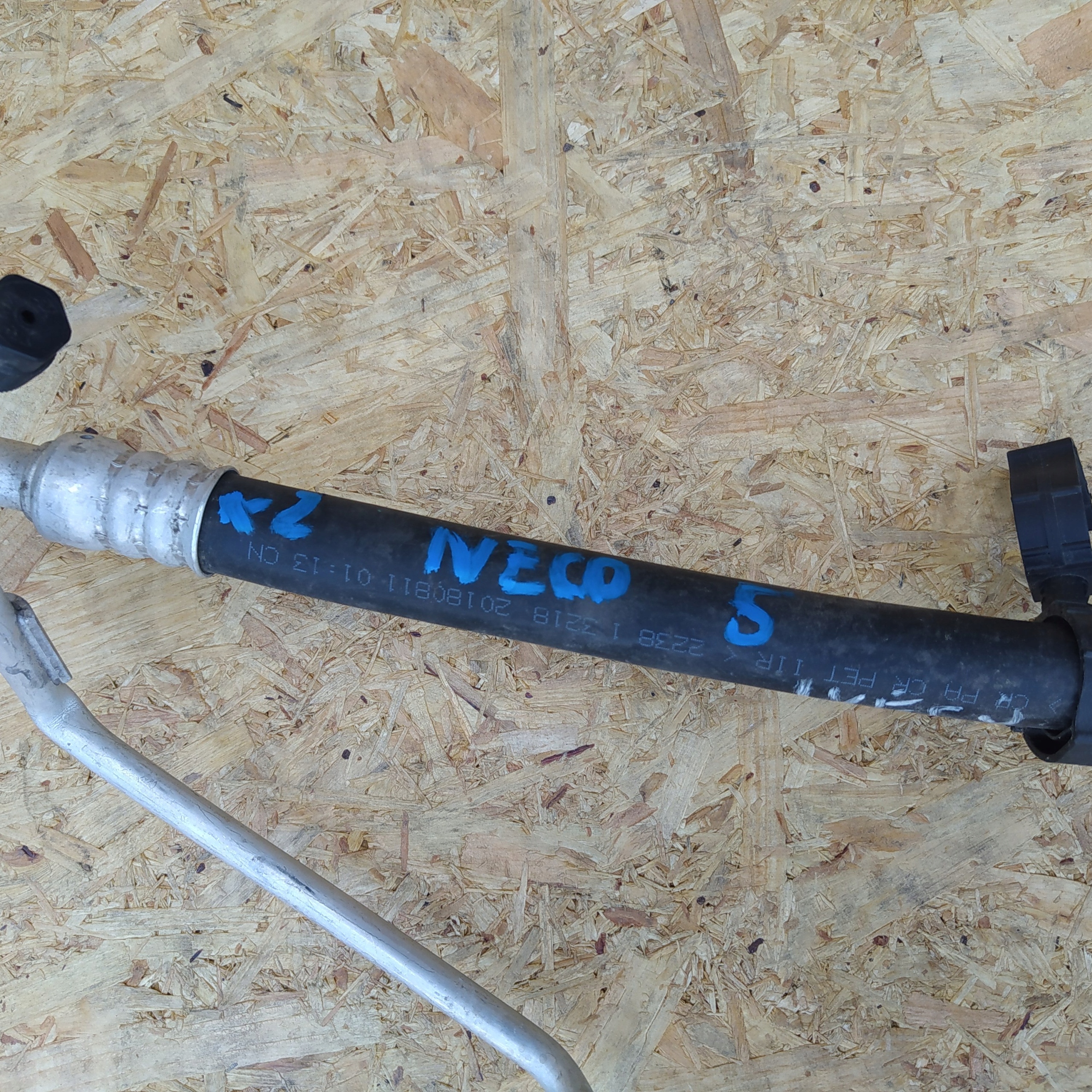 PRZEWODY RURKI KLIMATYZACJI IVECO DAILY VI 3.0D Typ samochodu Samochody dostawcze