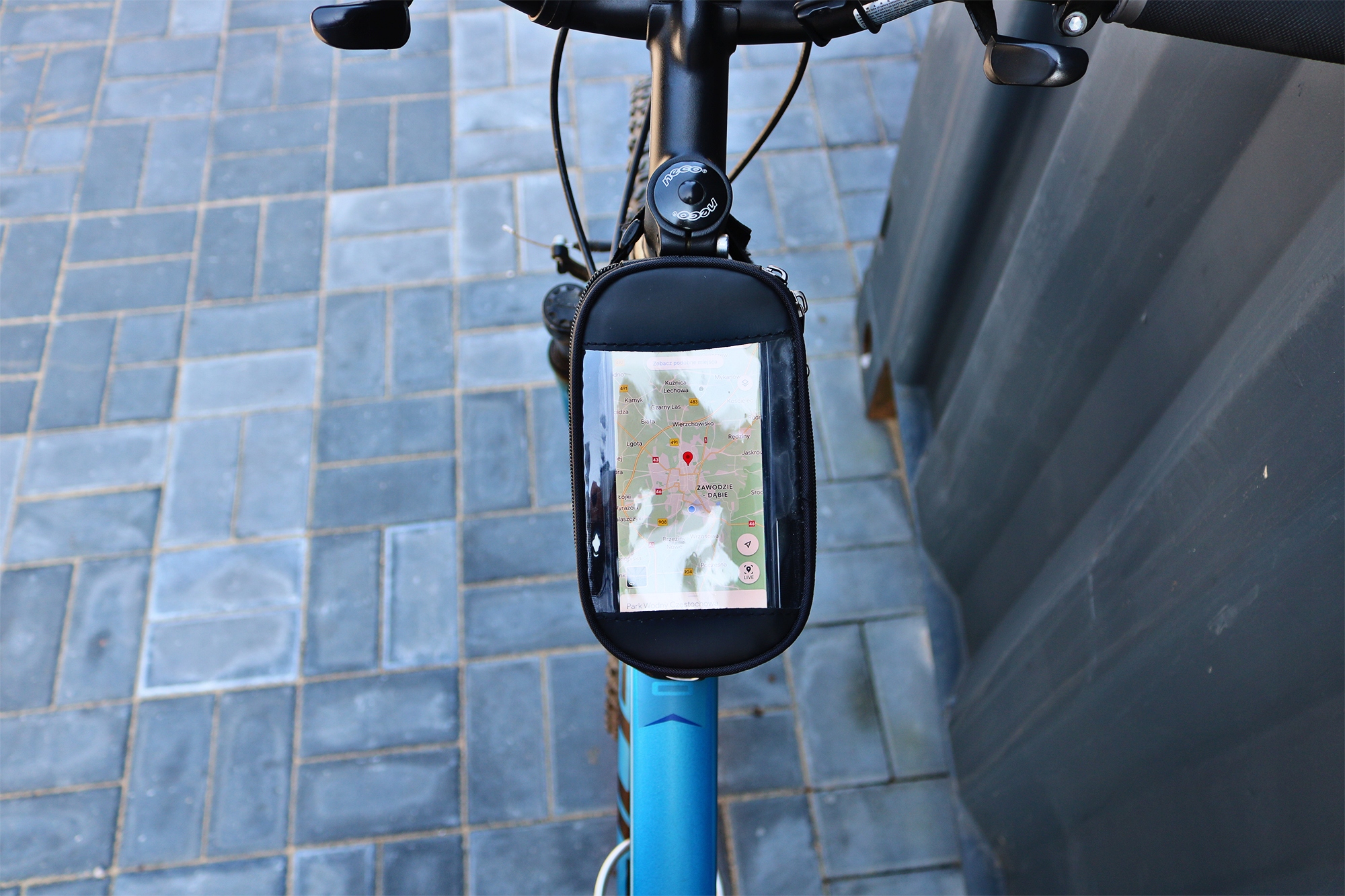 SAKWA TORBA ROWEROWA ETUI NA TELEFON NA RAME Model inny