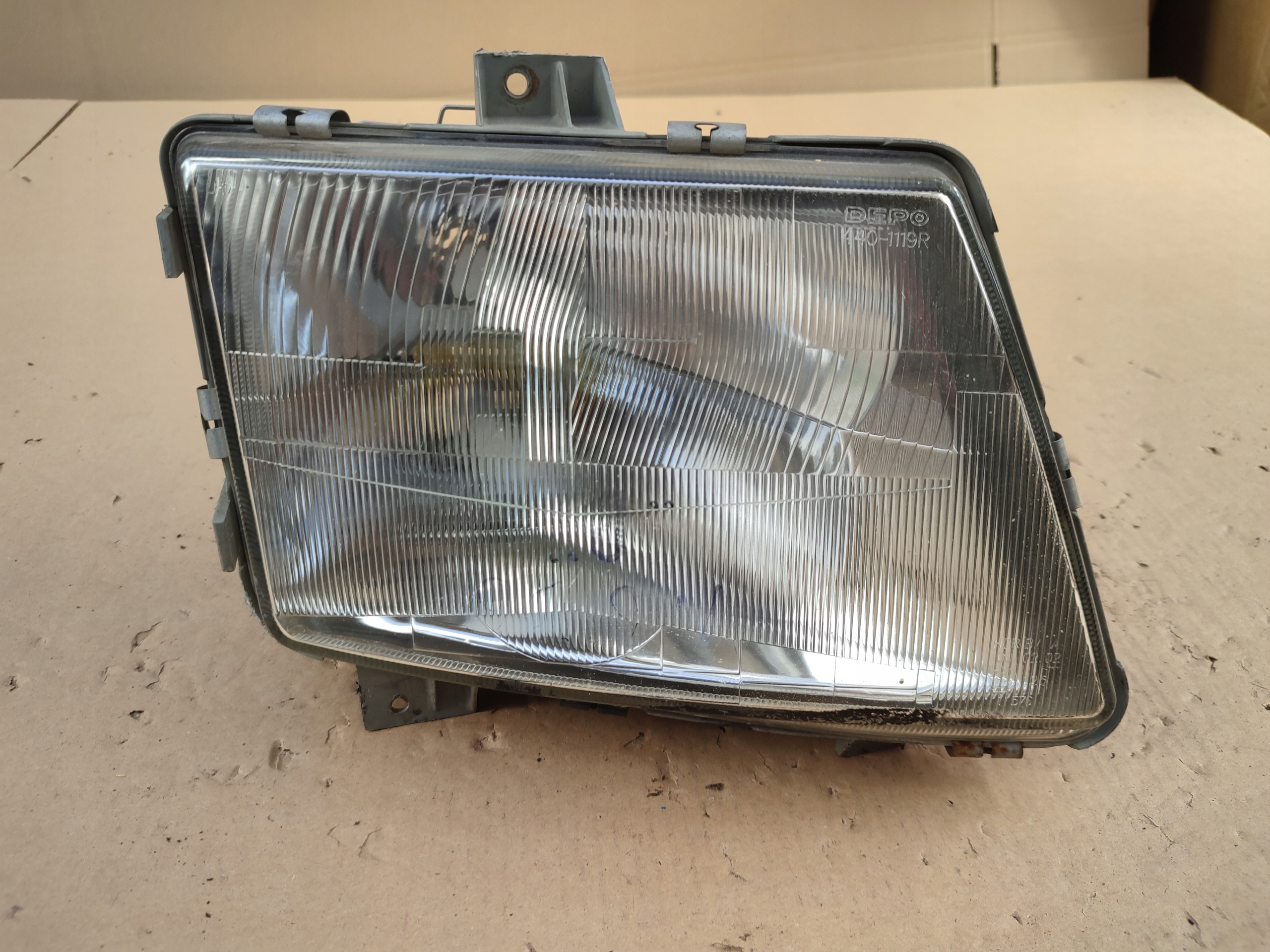 REFLEKTOR right front right front MERCEDES VITO 1 W638