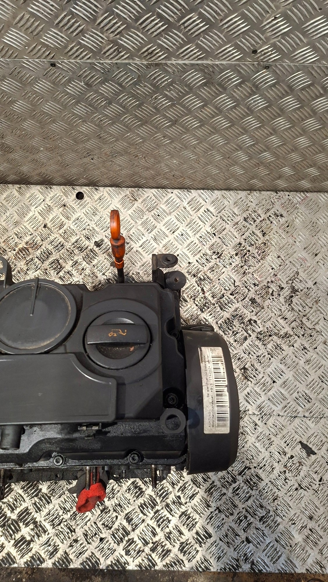 engine pillar Z WTRYSKAMI VW TOURAN and 1.9TDI BLS