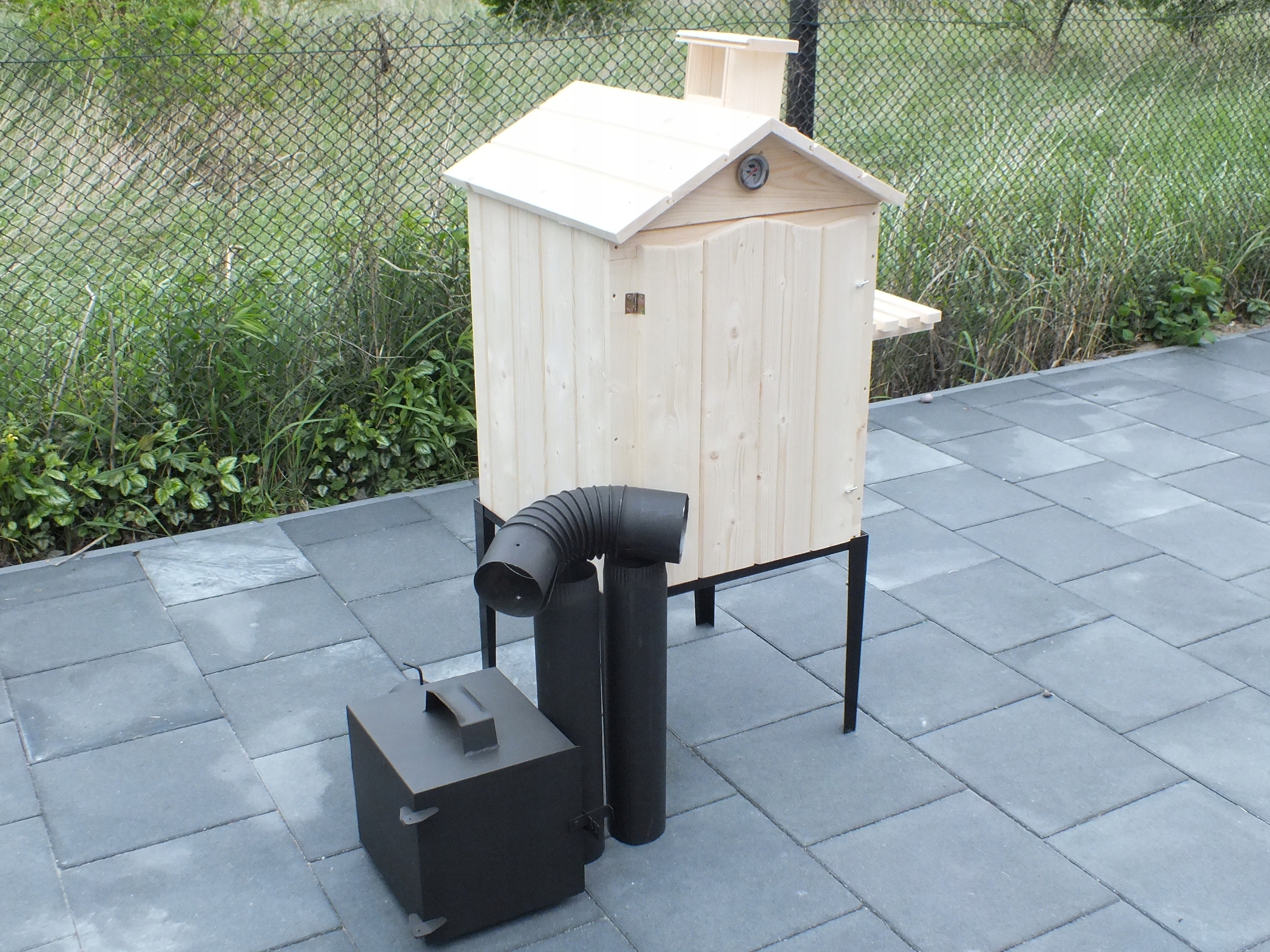 WĘDZARNIA DREWNIANA OGRODOWA Z PÓŁKĄ WĘDZARNIK Kod producenta Wędzarnia pojedyncza WYSOKA 60cm