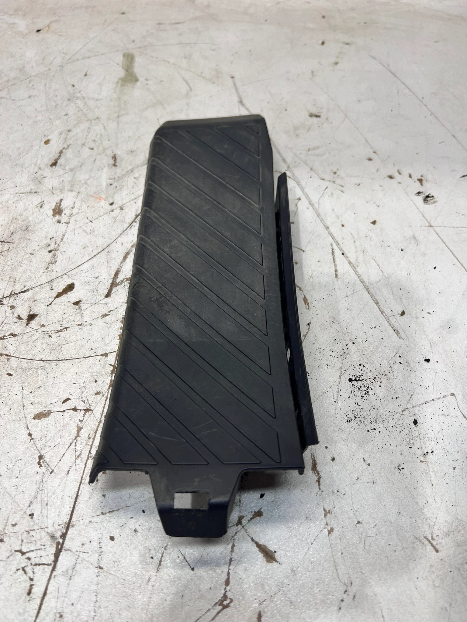 PODNOZEK PODSTOPNICA AUDI A6 C7 A7 4G8864777