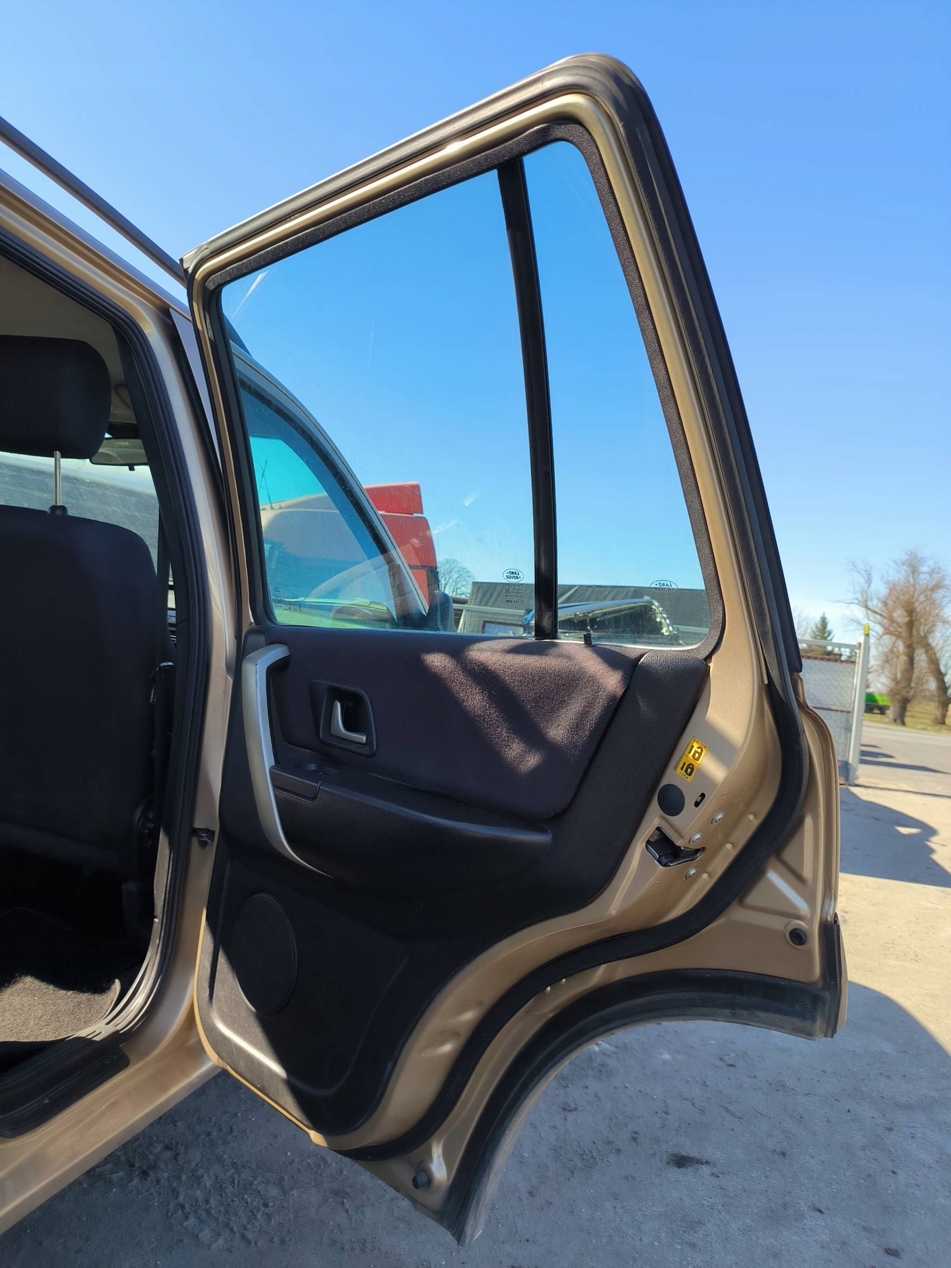 Tür rechts heck 846 LAND ROVER FREELANDER und