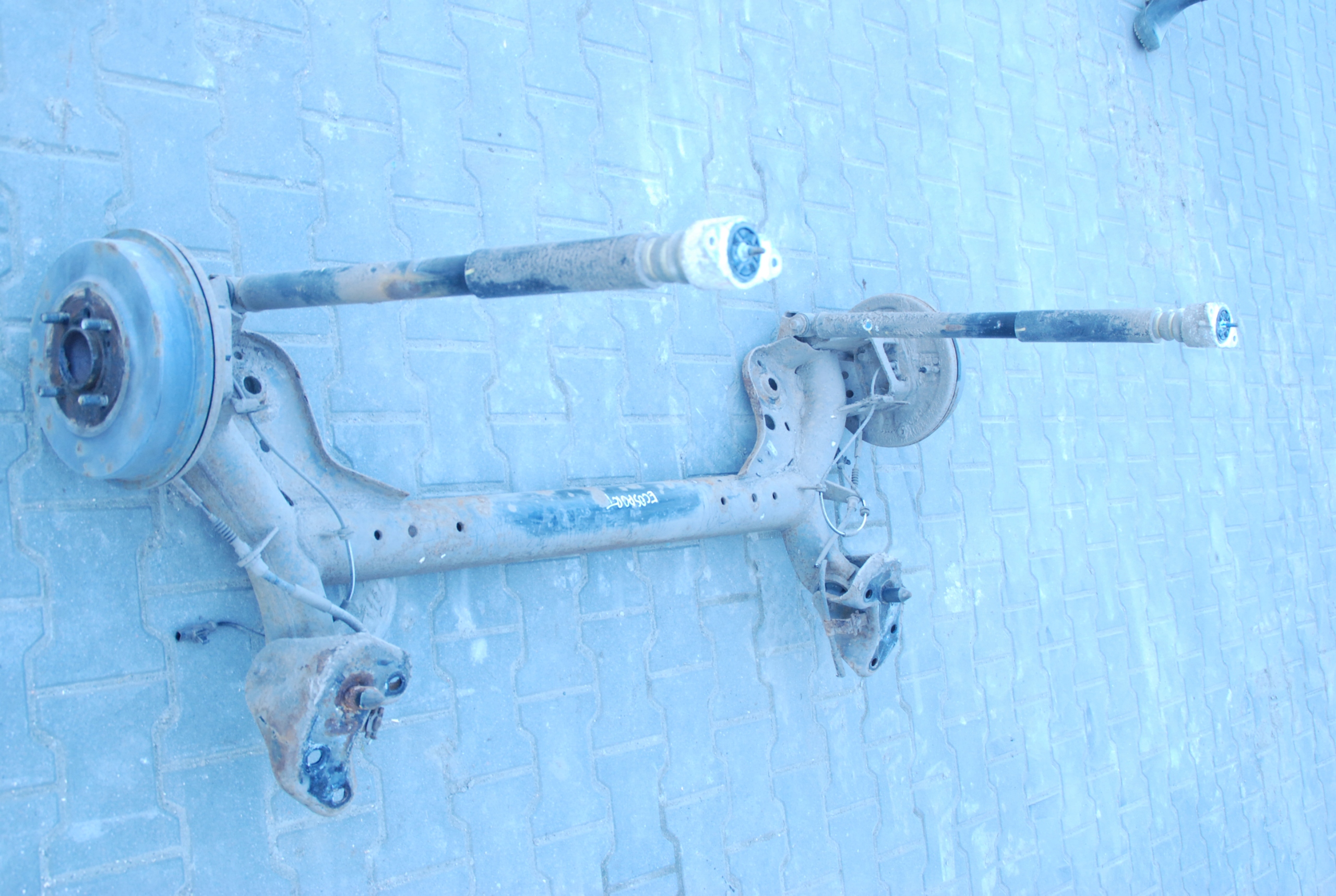 FORD ECOSPORT I 13- OŚ TYLNA TYLNA OŚ KOMPLETNA Typ samochodu Samochody osobowe