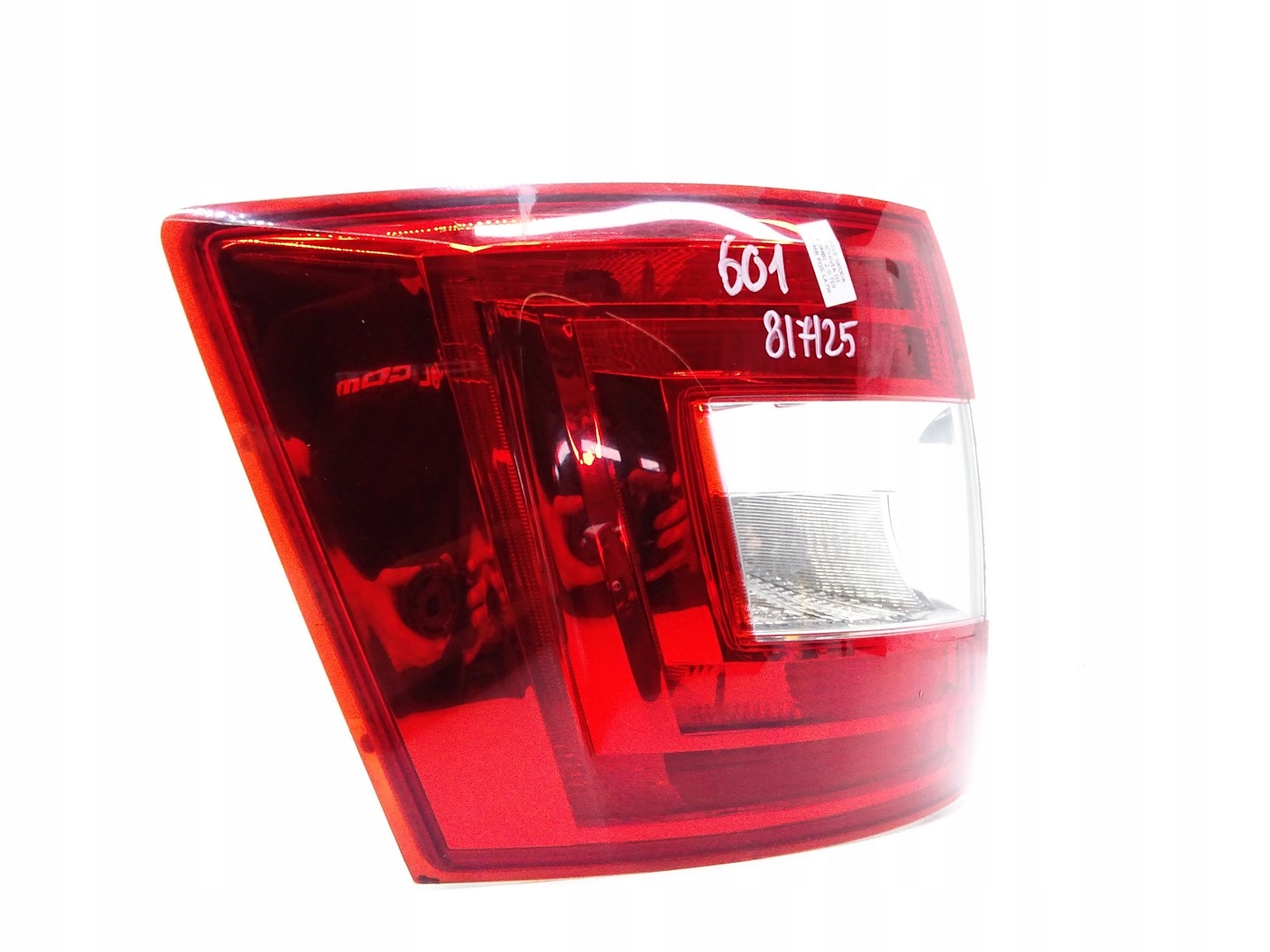 light left rear part left rear SKODA OCTAVIA III KOMBI 5E9945095