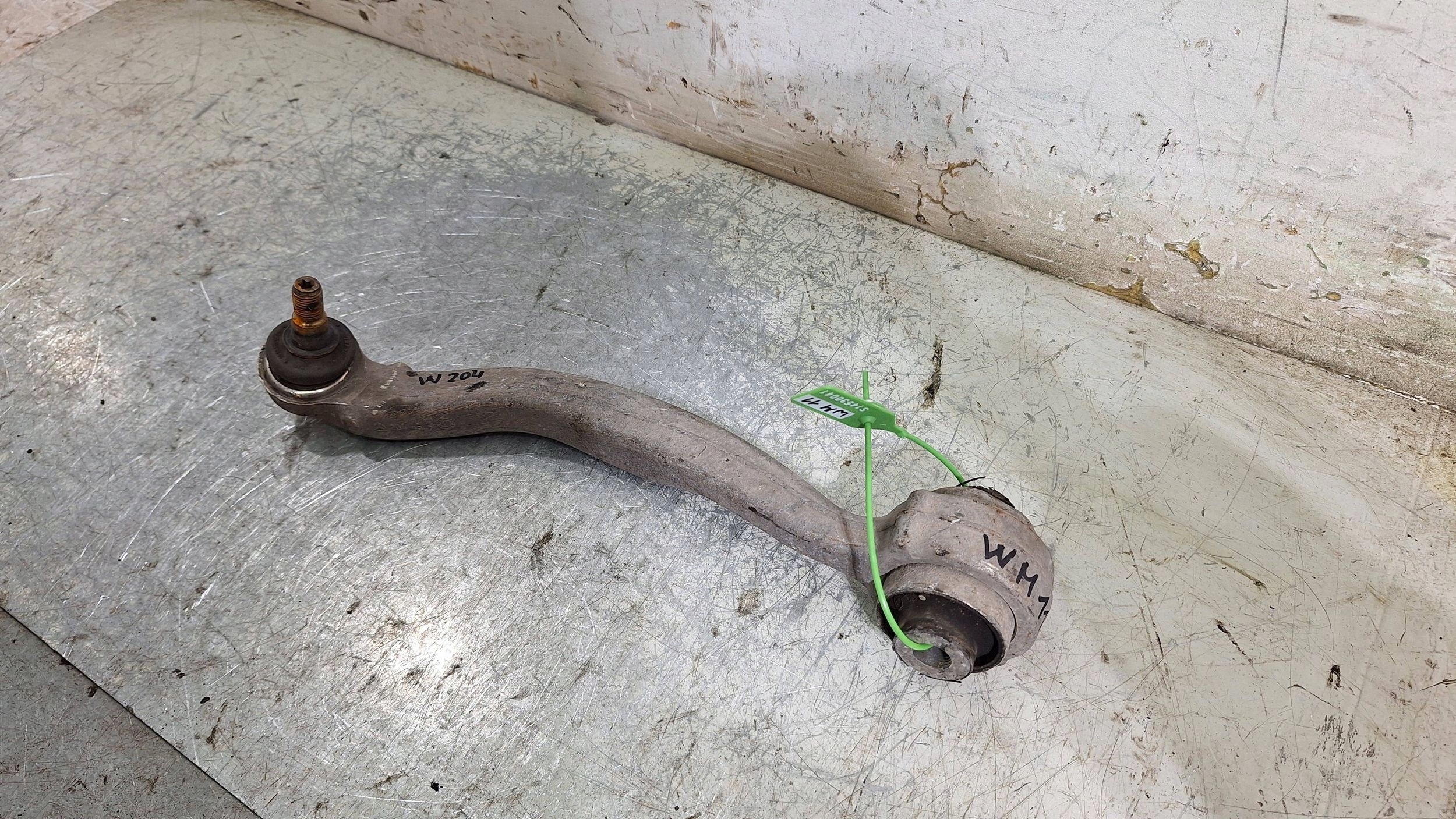 arm left front 20445 MERCEDES W204 E W207 SLK W172