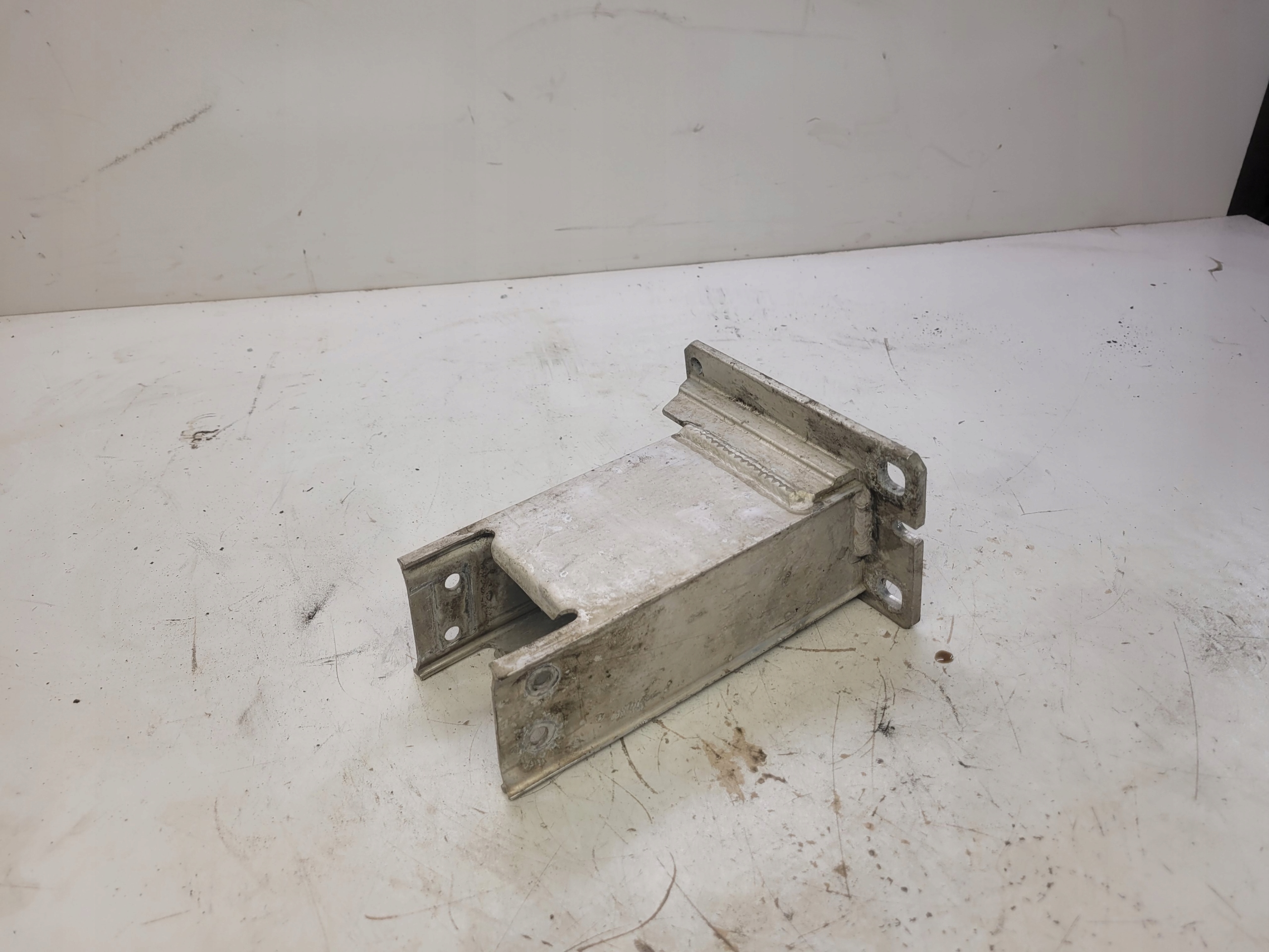 beam tip left AUDI A4 B8 A5 8T 8K0807133C