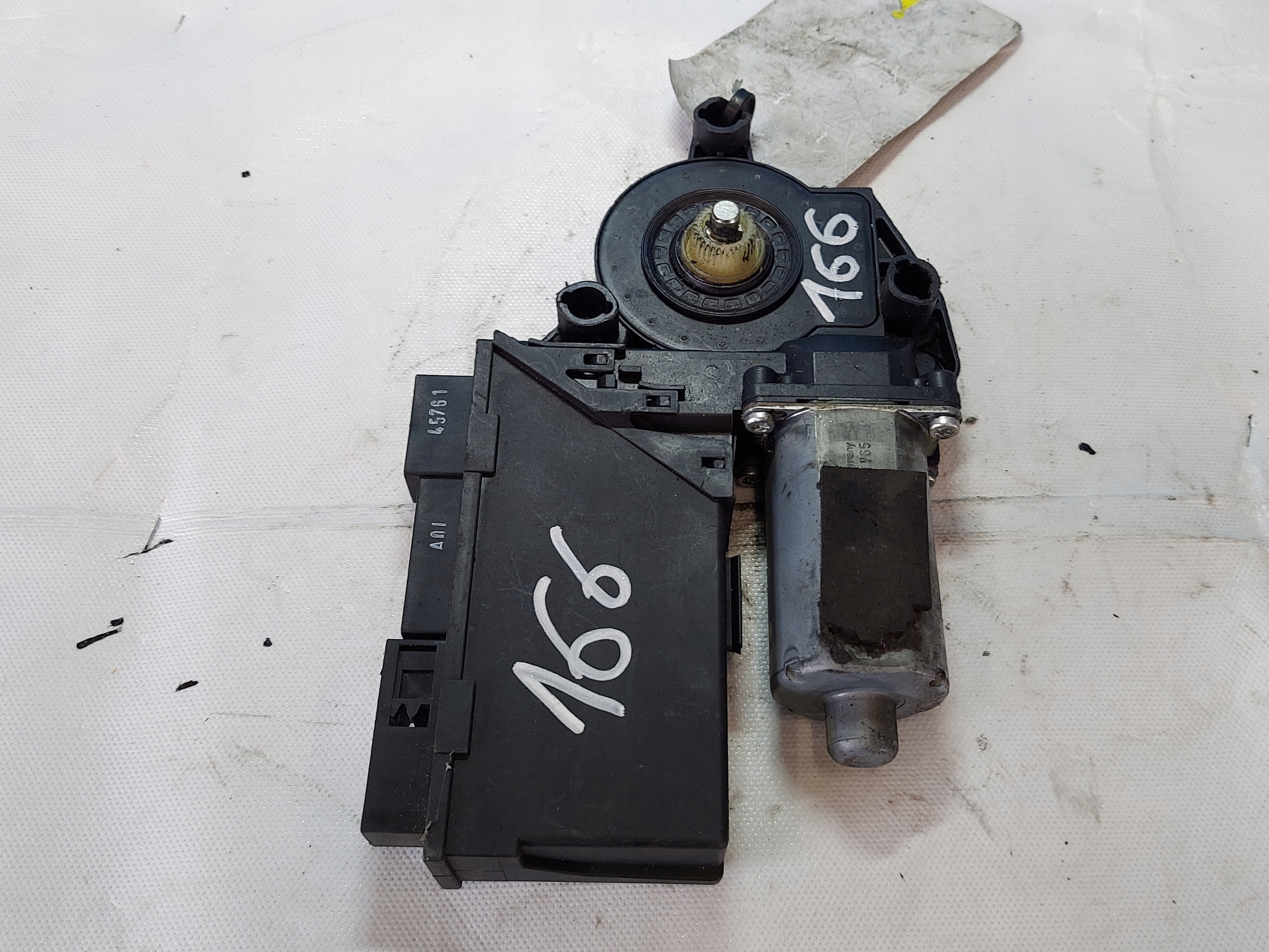 engine lifting windows A8 D3 4E0959802D right rear part