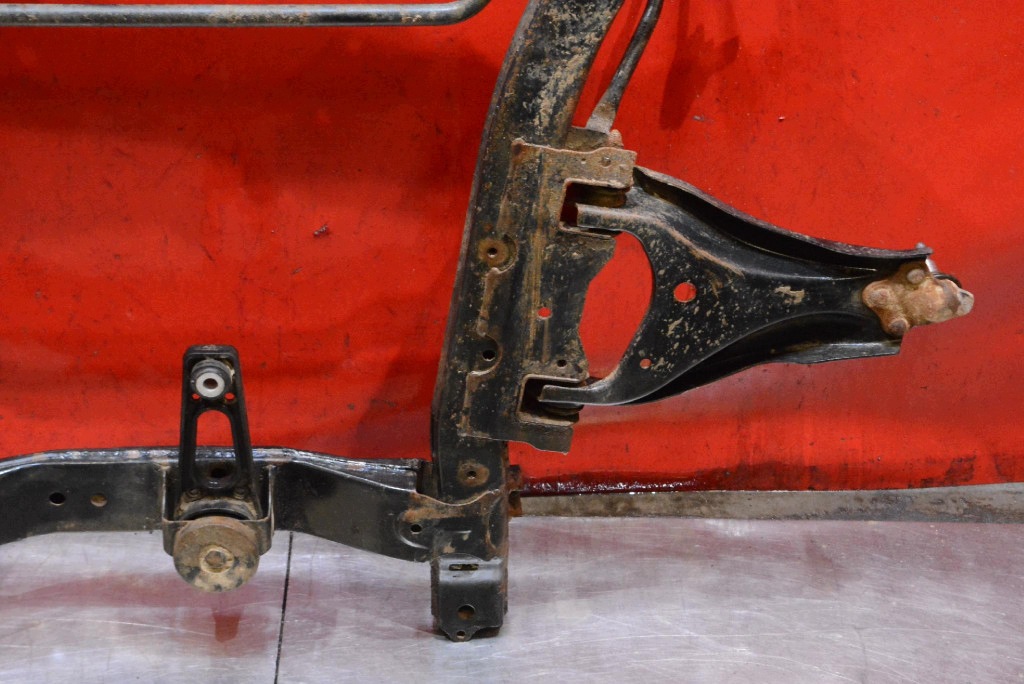 axle beam sider subframe axle beam front DACIA DUSTER 1 and HS 1.5 DCI 90 KM 10-13