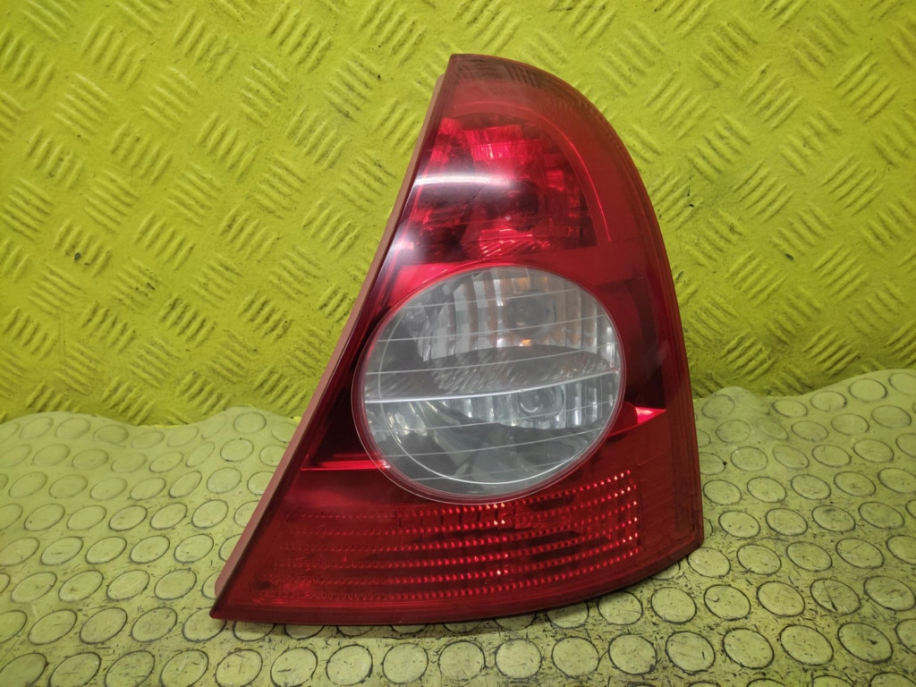 RENAULT CLIO II LIFT light right rear part 8200071414