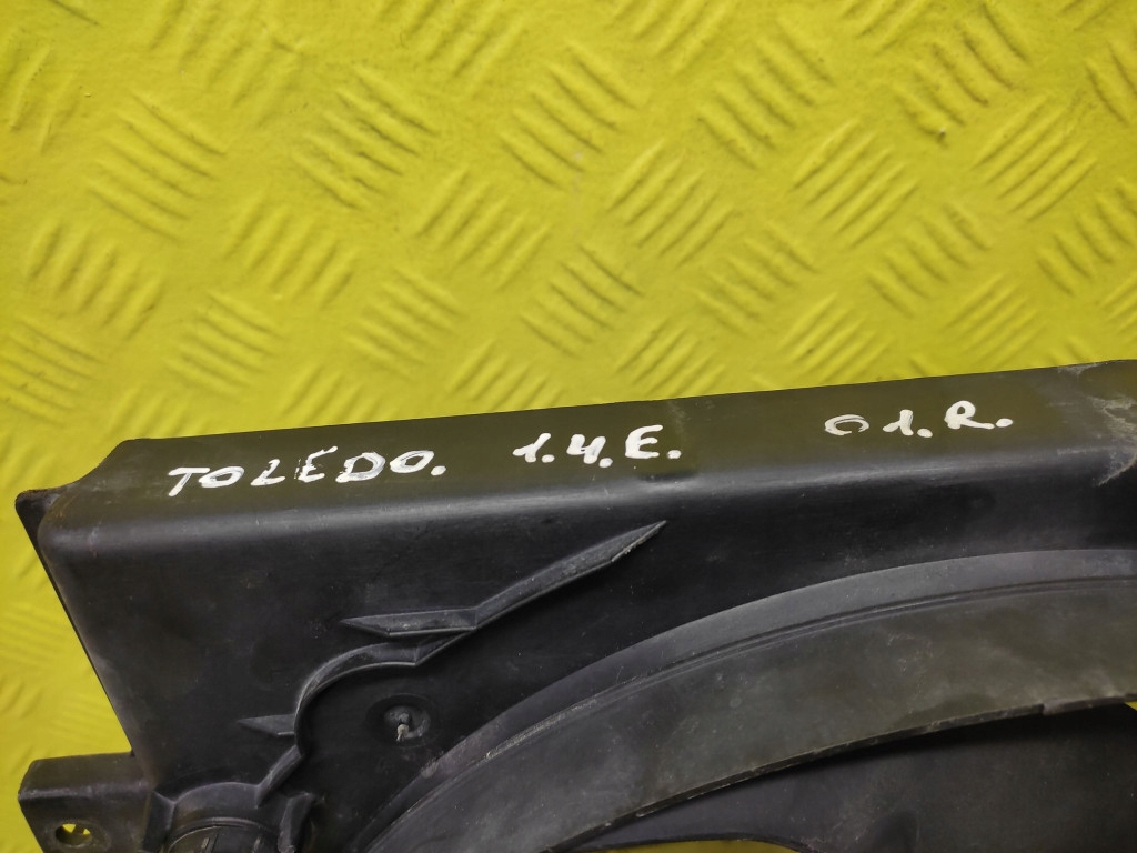 SEAT TOLEDO II 1.4 ventilátor chladiče 1J0121207