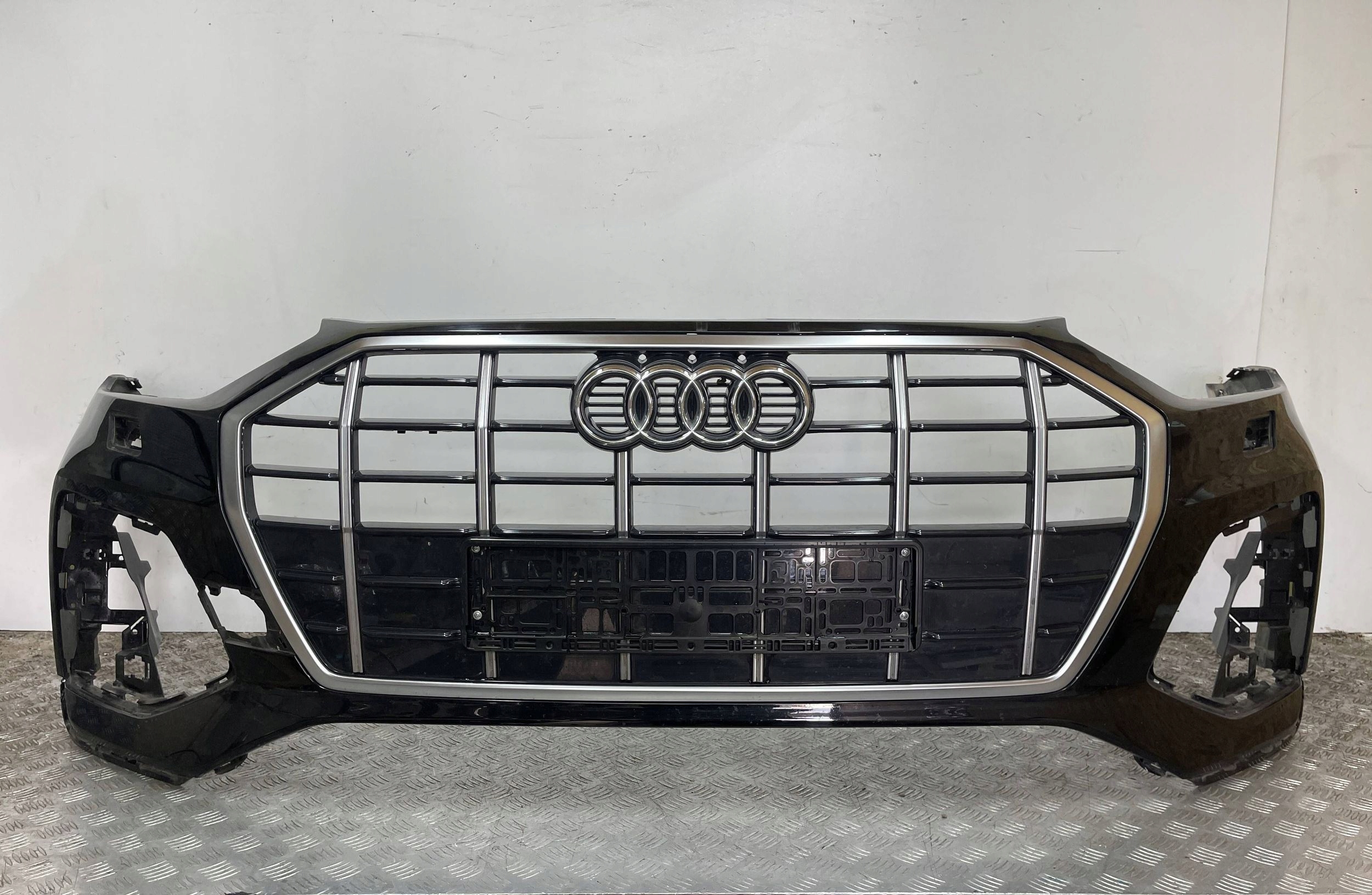 bumper front PREKLADgrill front front AUDI Q5 II 2 80A LIFT 20- S-LINE