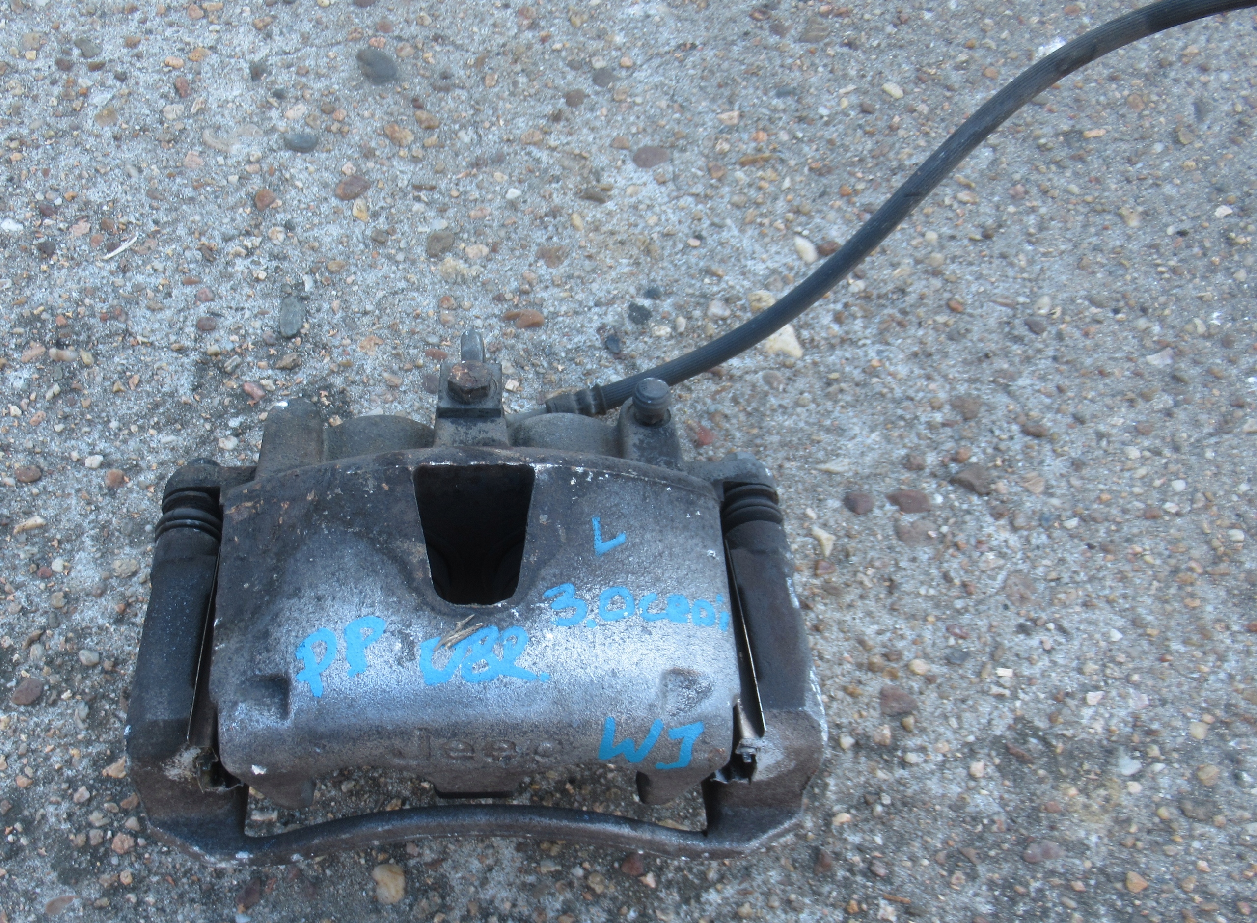 JEEP CHEROKEE WK 08R caliper right front