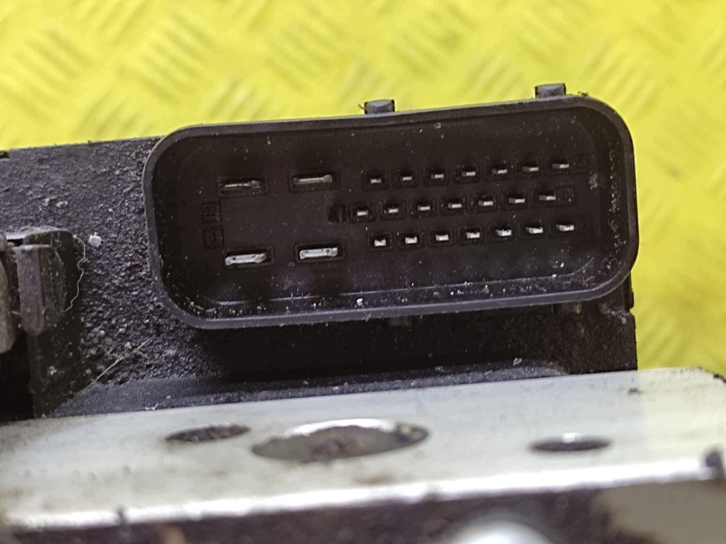 AUDI A3 8L Pompa ABS 1J0614217C