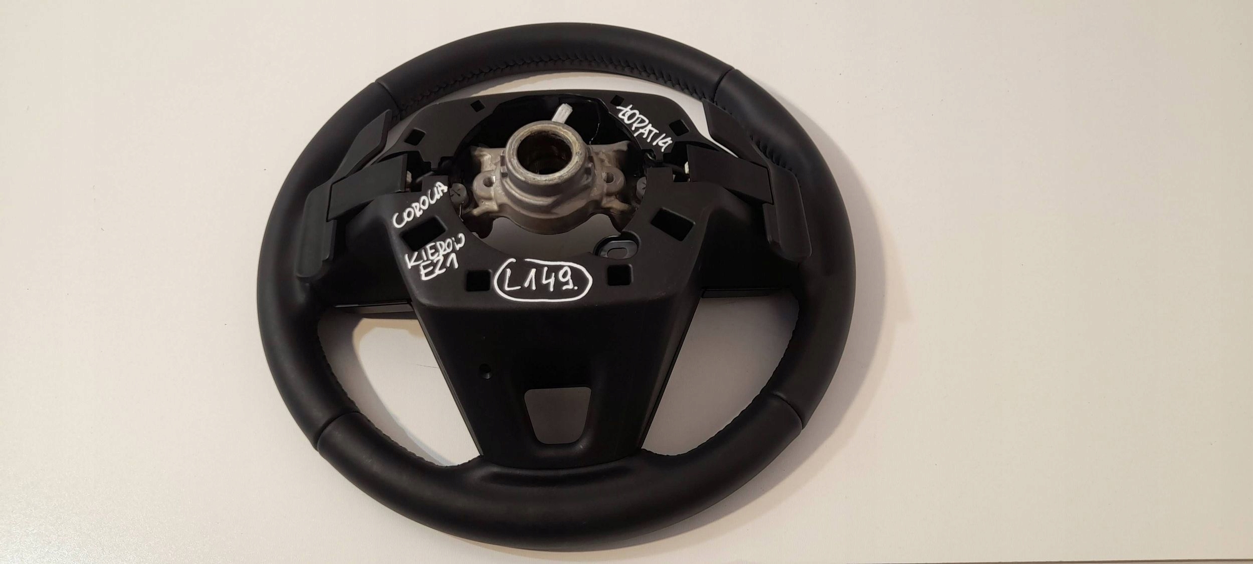 Toyota Corolla E210 E21 steering wheel, skorzana with shifting 6411018 (L149)