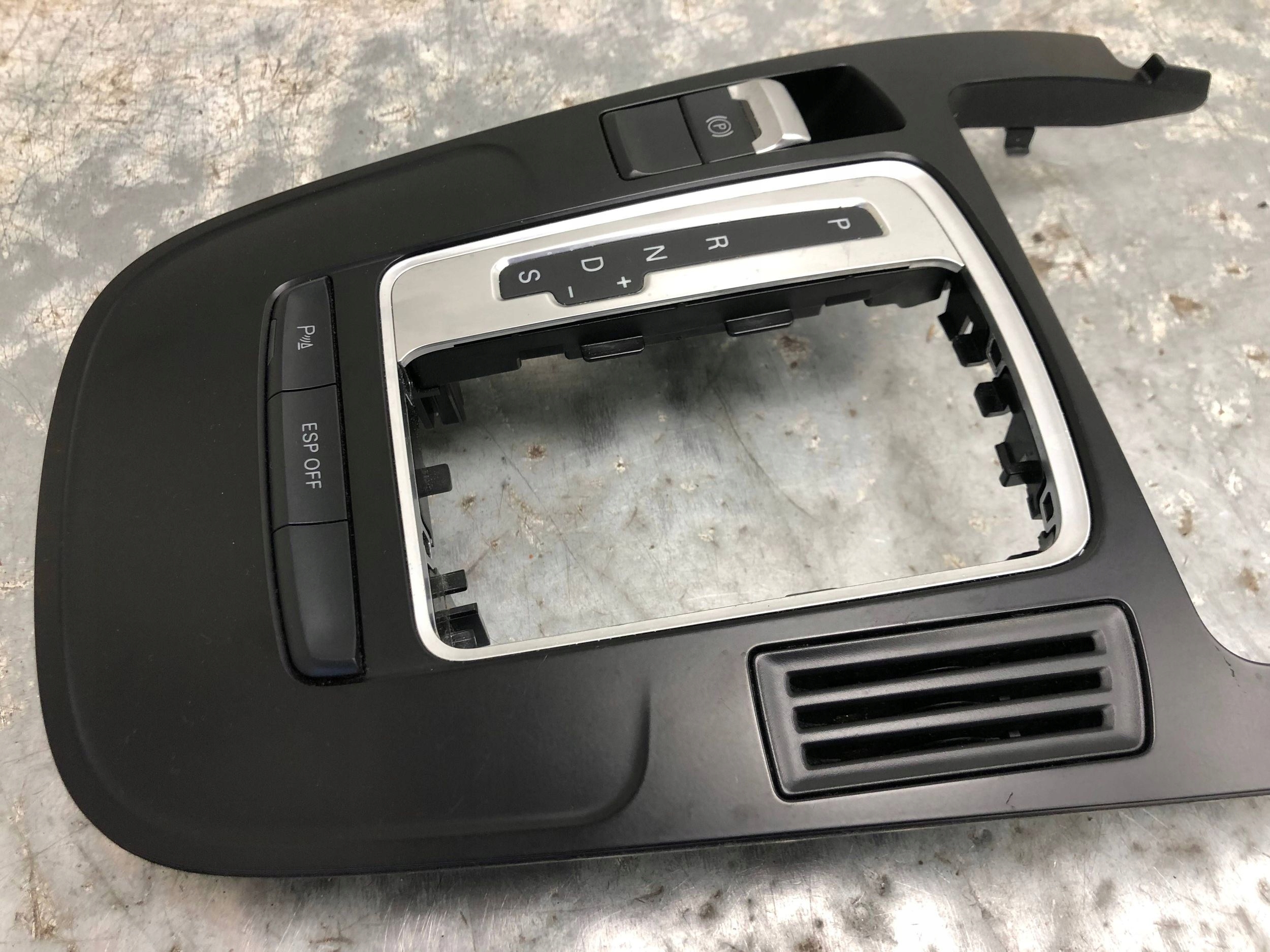 Bedienteil RAHMEN getriebe AUDI A4 B8 8K0864261