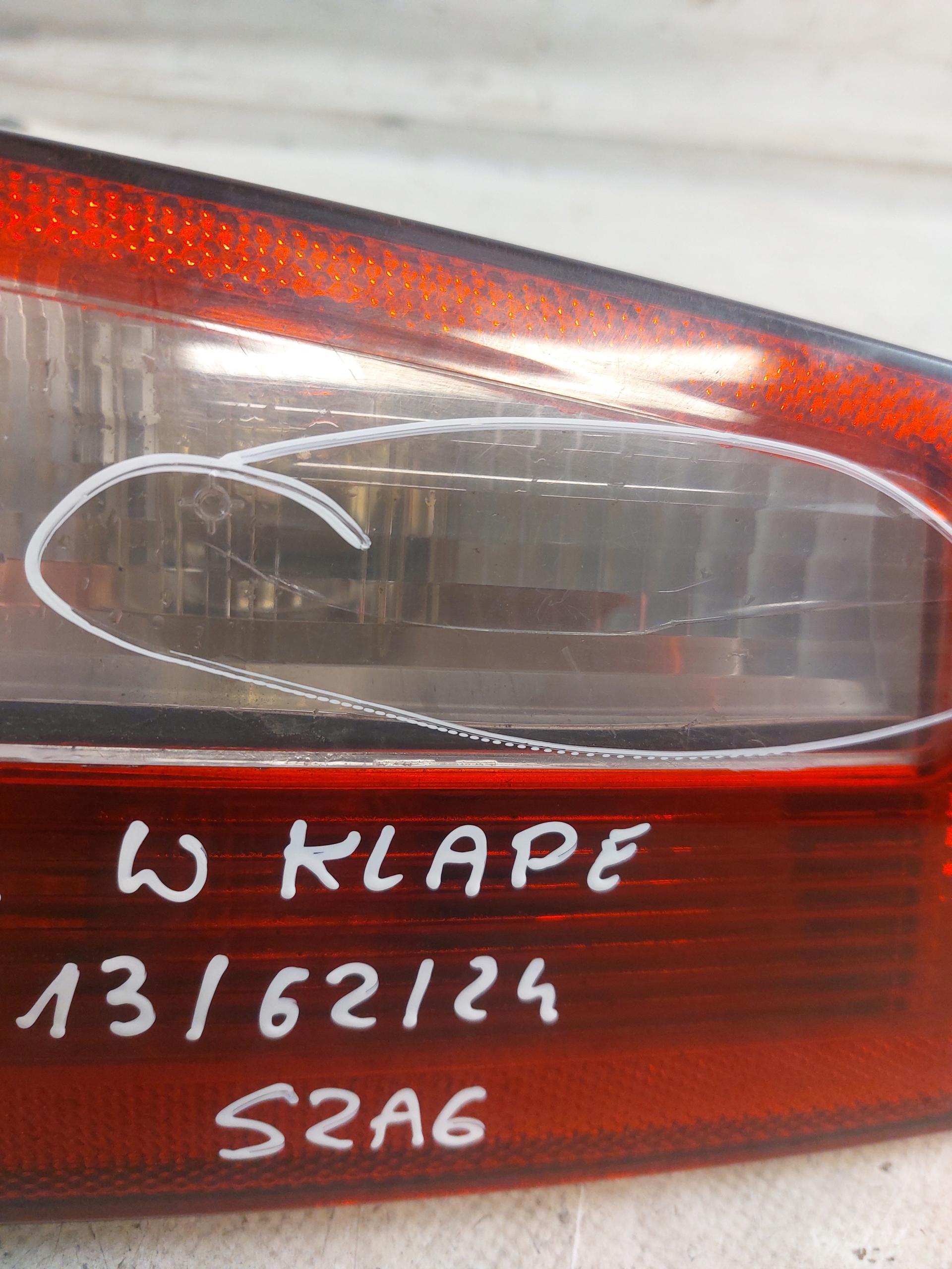 light left rear to the bonnet RENAULT LAGUNA II HB