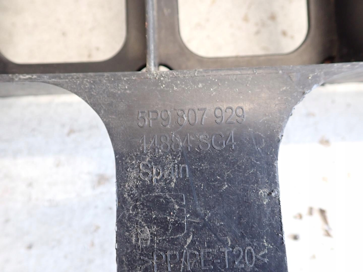 příčka nárazníku předek SEAT ALTEA LIFT 2009- 5P9807929