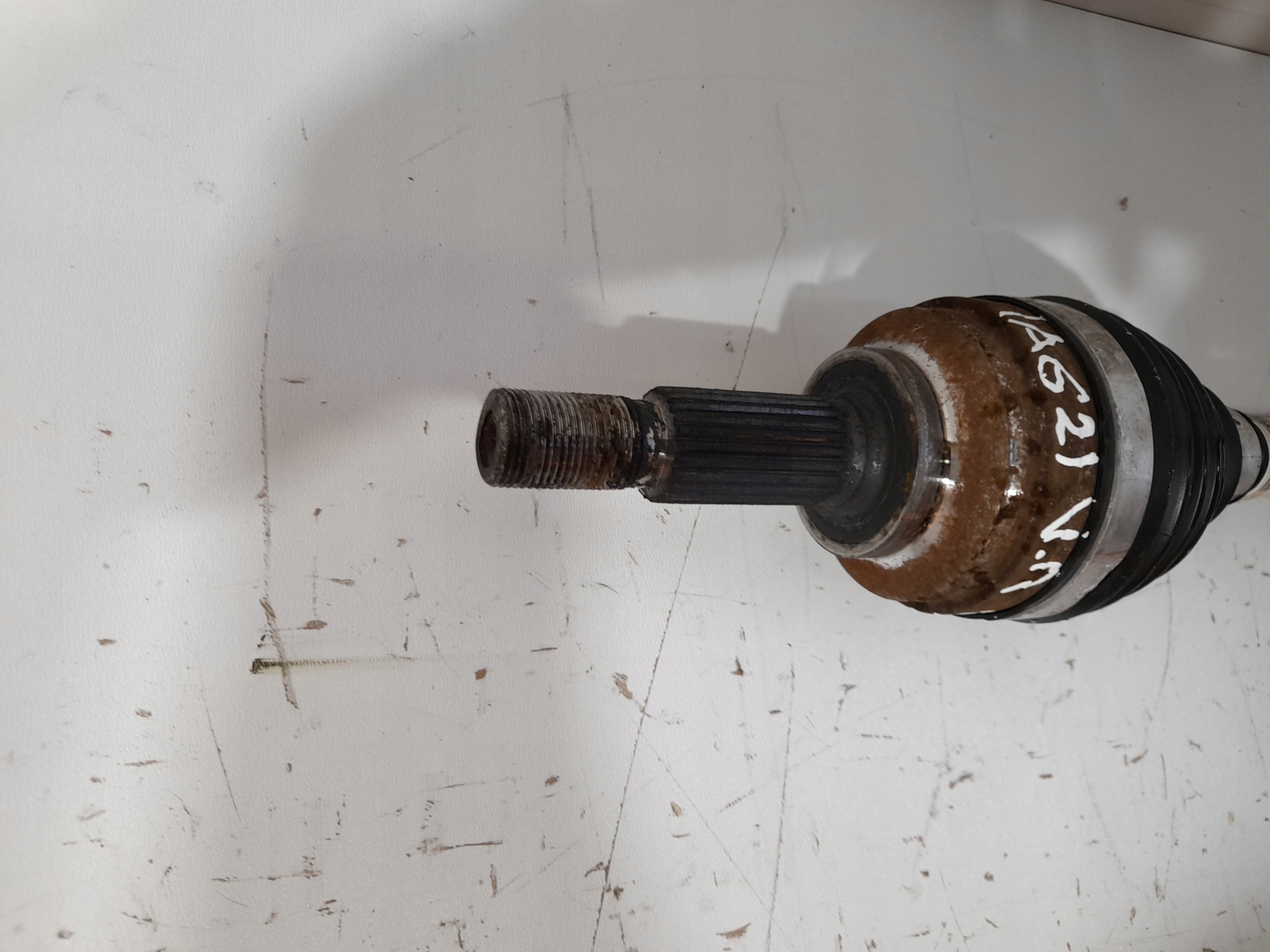 RENAULT CLIO IV semi-axis front right 391009101R (A62)