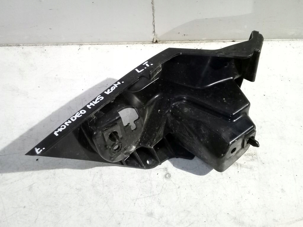 Ford Mondeo MK5 kombi bumper bracket left rear part