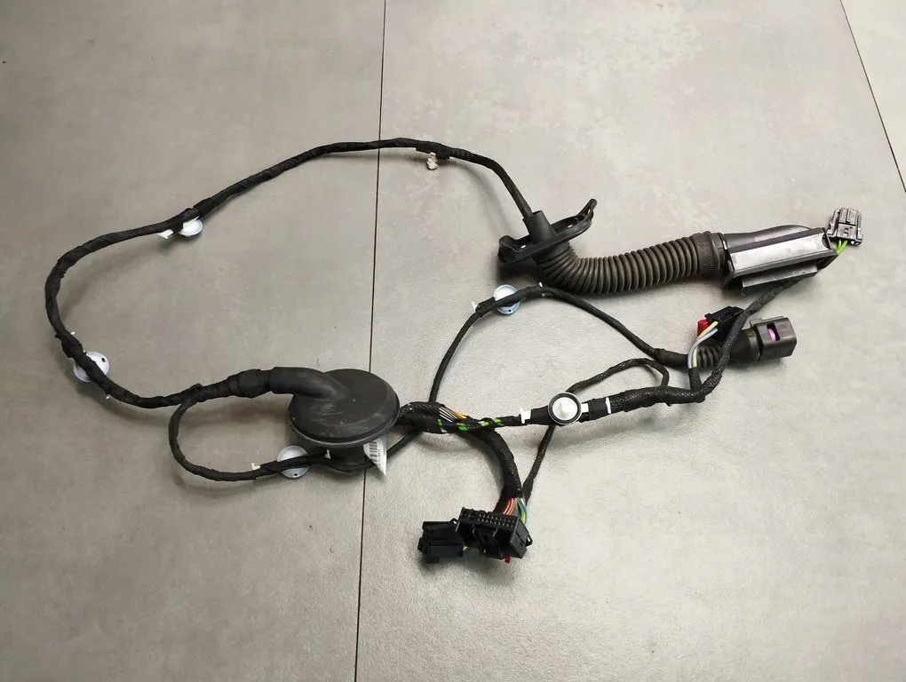 Audi A3 S3 8V bundle door left rear part 8V4971687K