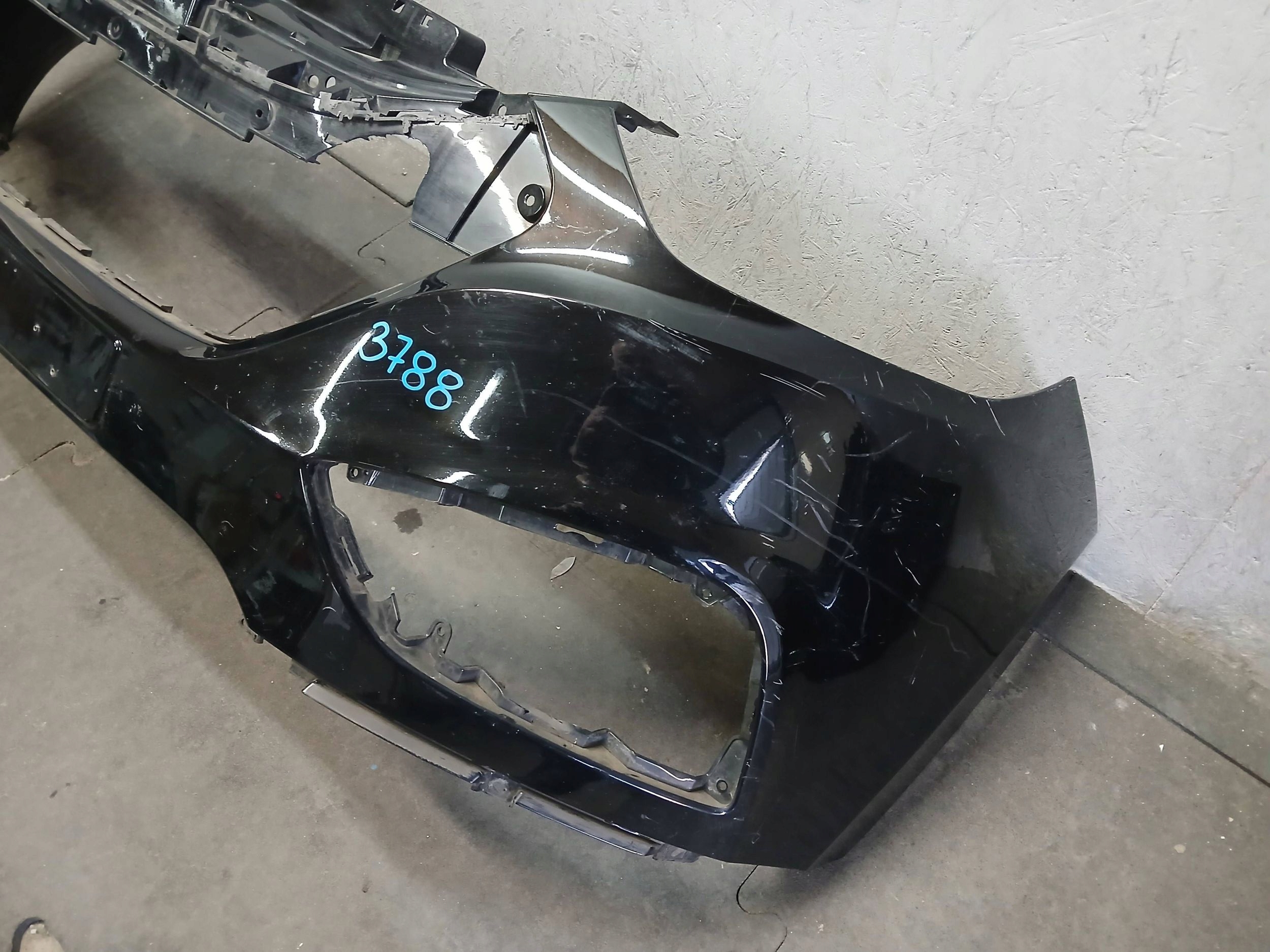 bumper front HYUNDAI IX35 IX-35 IX 35