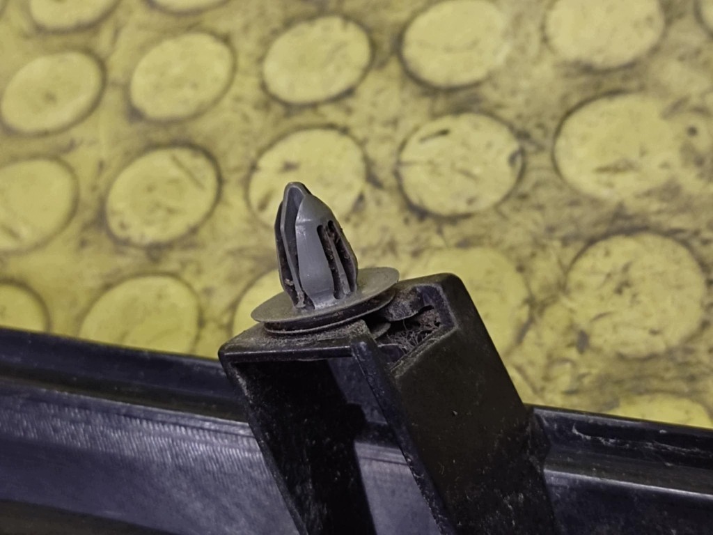 SUBARU JUSTY G3X licht links heck